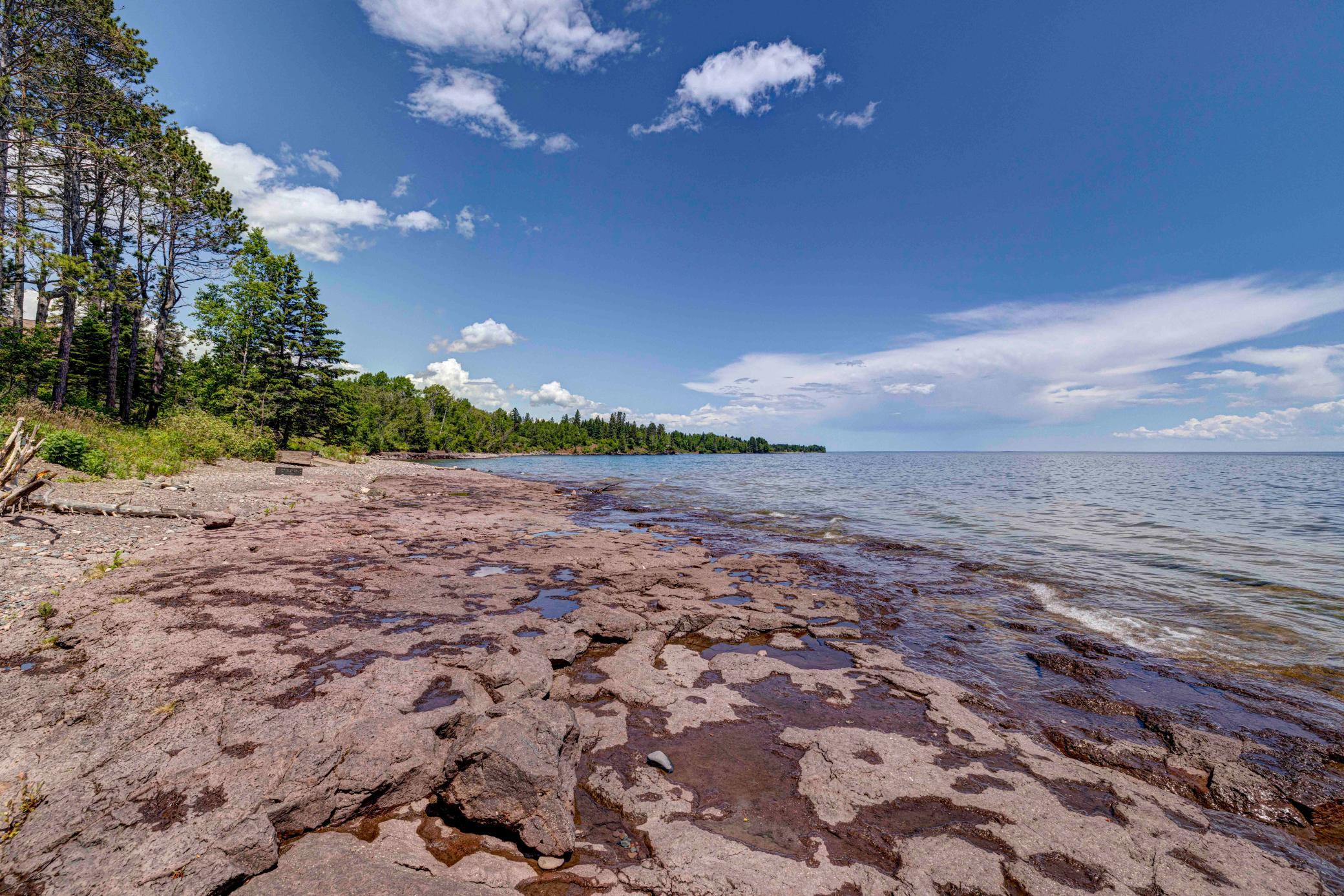 5th image of 2826 Hwy 61 #410A, Two Harbors, MN 55616 | MLS# 7112961