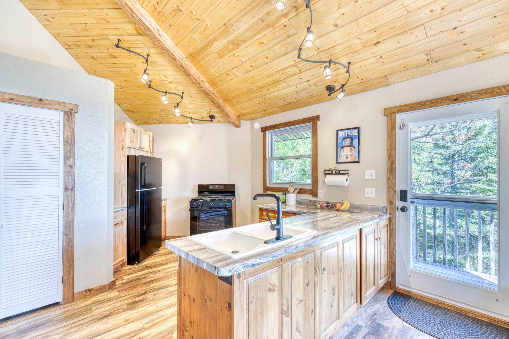 5th image of 4155 Liberty Rd, Two Harbors, MN 55616 | MLS# 7112966