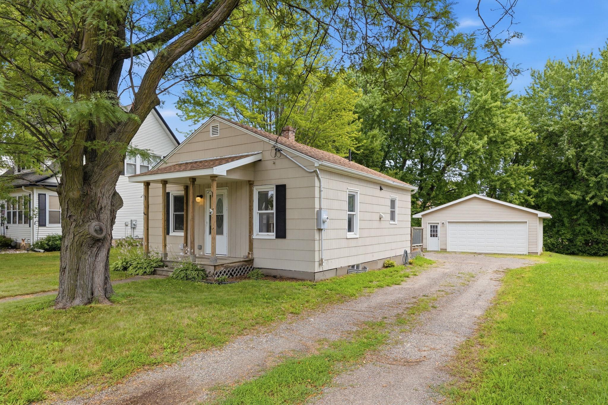2nd image of 260 Buffalo Ave S, Montrose, MN 55363 | MLS# 7113054