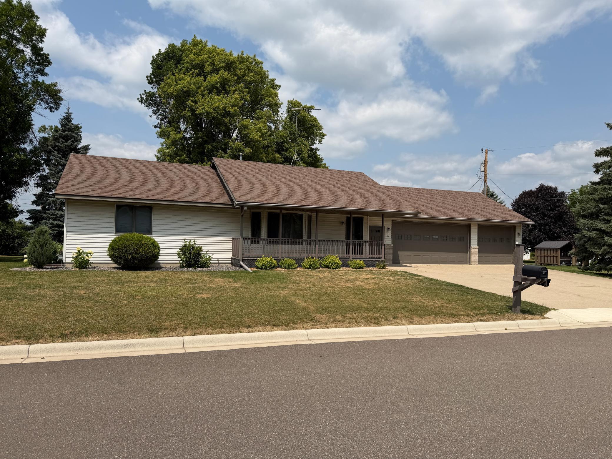 1st image of 10 George St E, Maple Lake, MN 55358 | MLS# 7113057