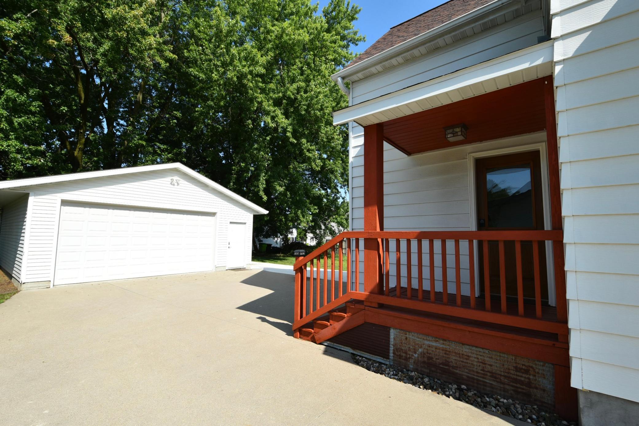 2nd image of 342 2nd Ave, Zumbrota, MN 55992 | MLS# 7113079
