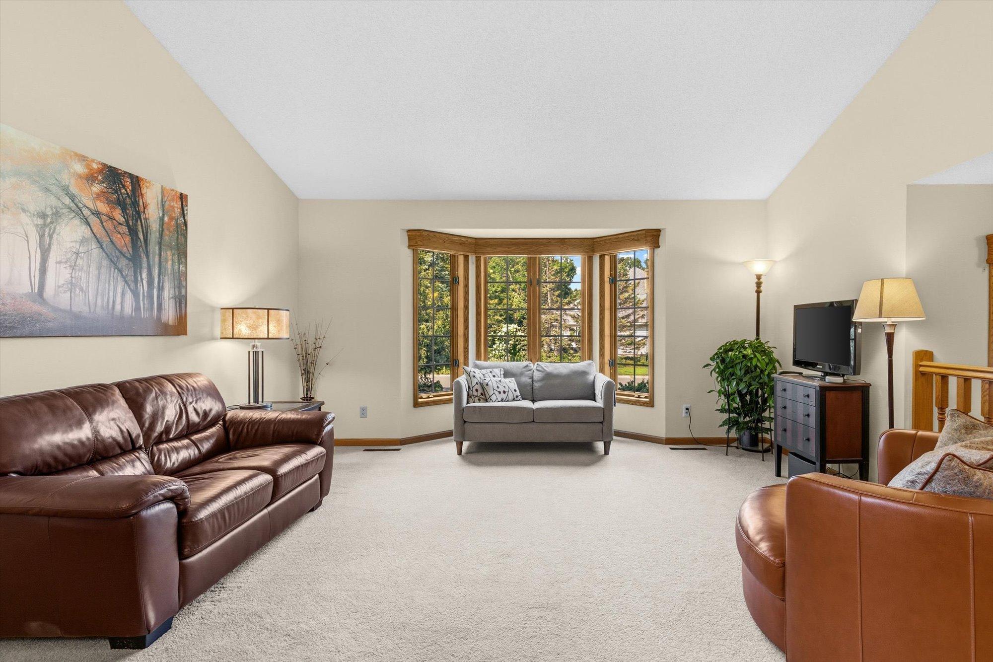 4th image of 1240 Bucher Ave, Saint Paul, MN 55126 | MLS# 7113125