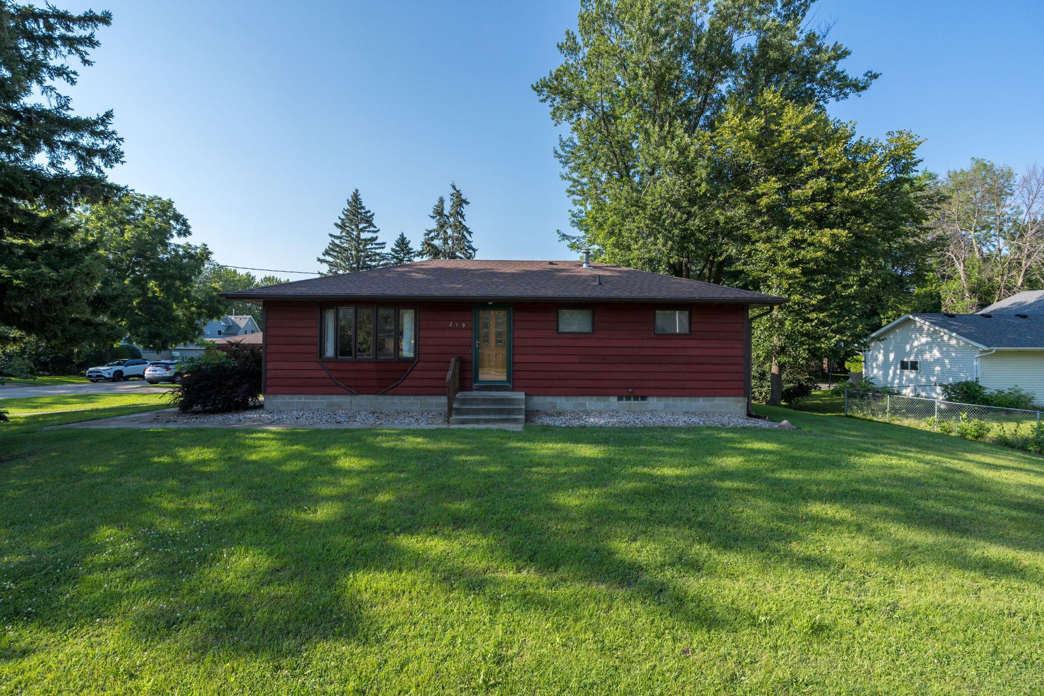 1st image of 210 Walnut Ave, Madison Lake, MN 56063 | MLS# 7113146