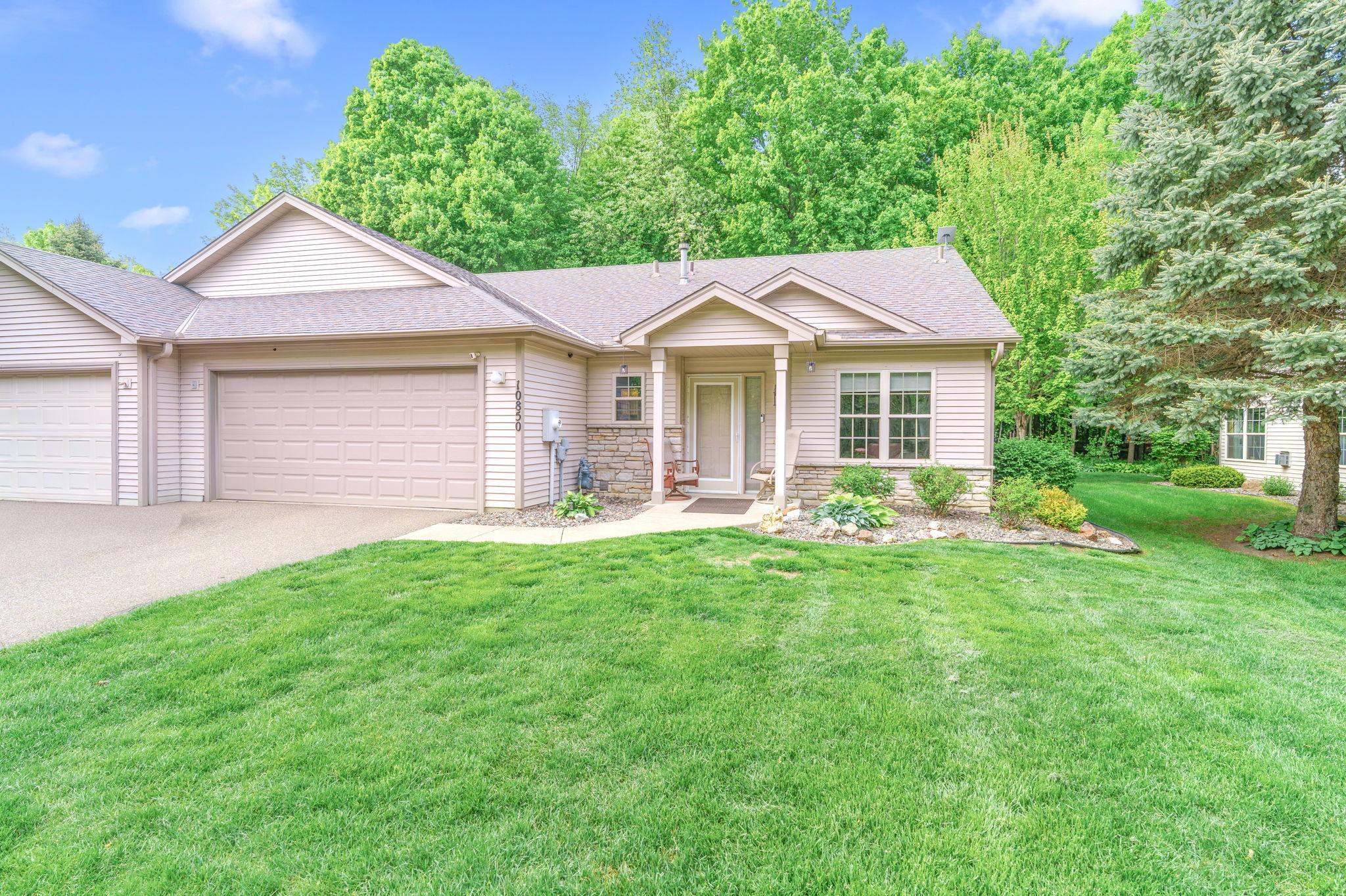 2nd image of 10850 Woodland Dr, Chisago City, MN 55013 | MLS# 7113153