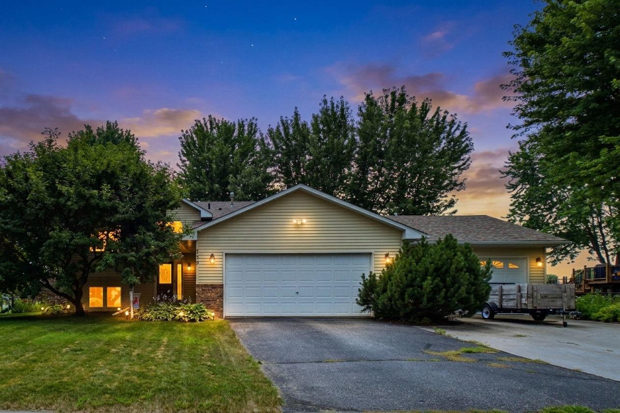 1st image of 739 Kirche Hill Dr, Carver, MN 55315 | MLS# 7113157
