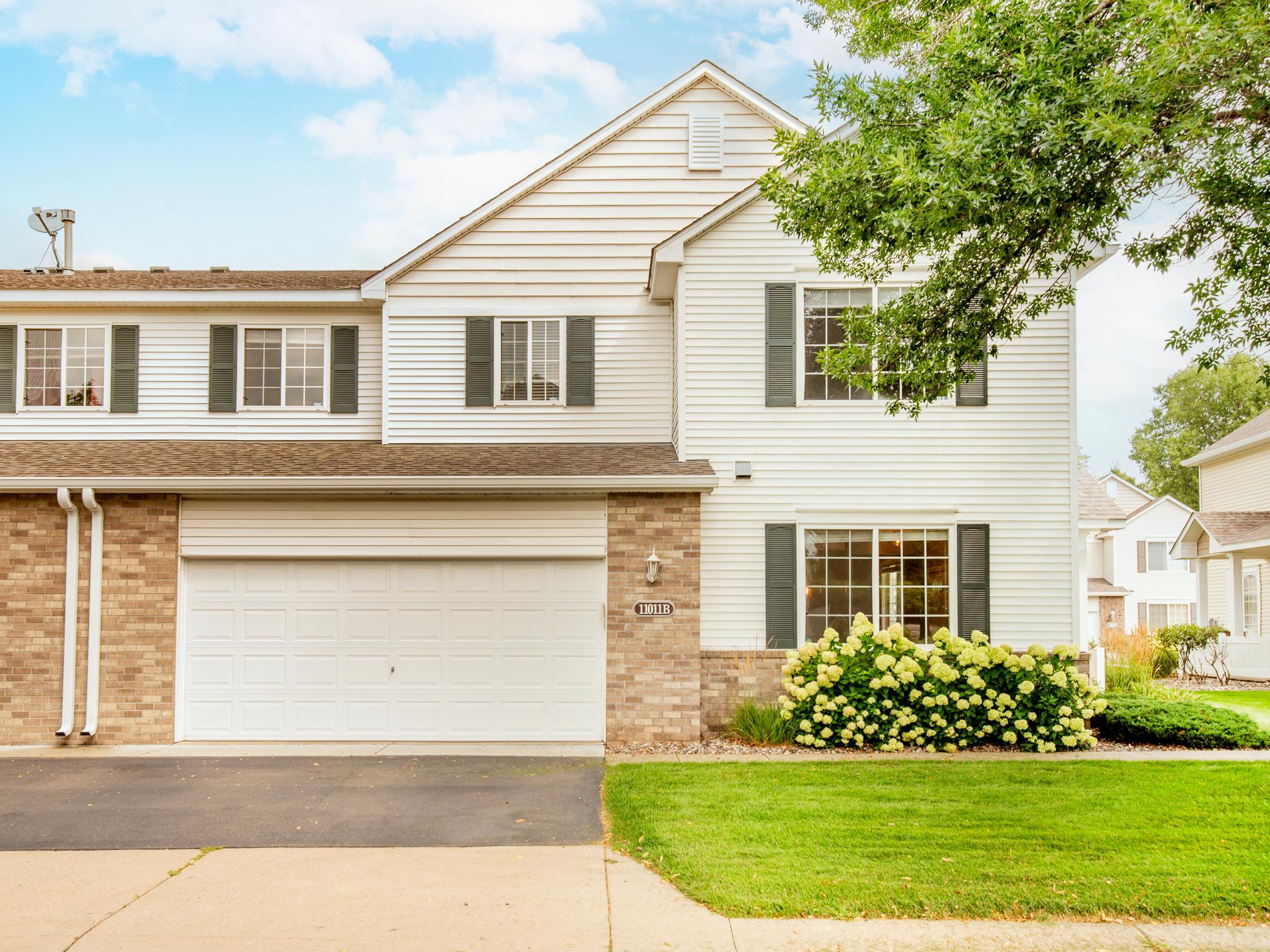 3rd image of 11011 Oak Grove Cir #B, Saint Paul, MN 55129 | MLS# 7113167