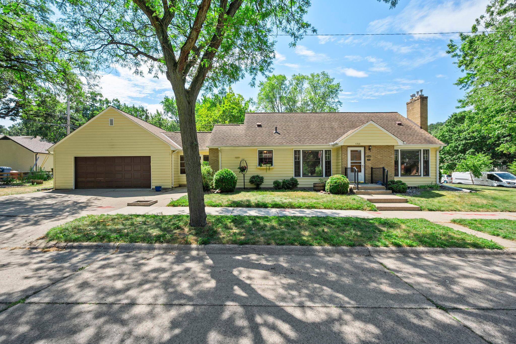 1st image of 4366 Thomas Ave N, Minneapolis, MN 55412 | MLS# 7113194