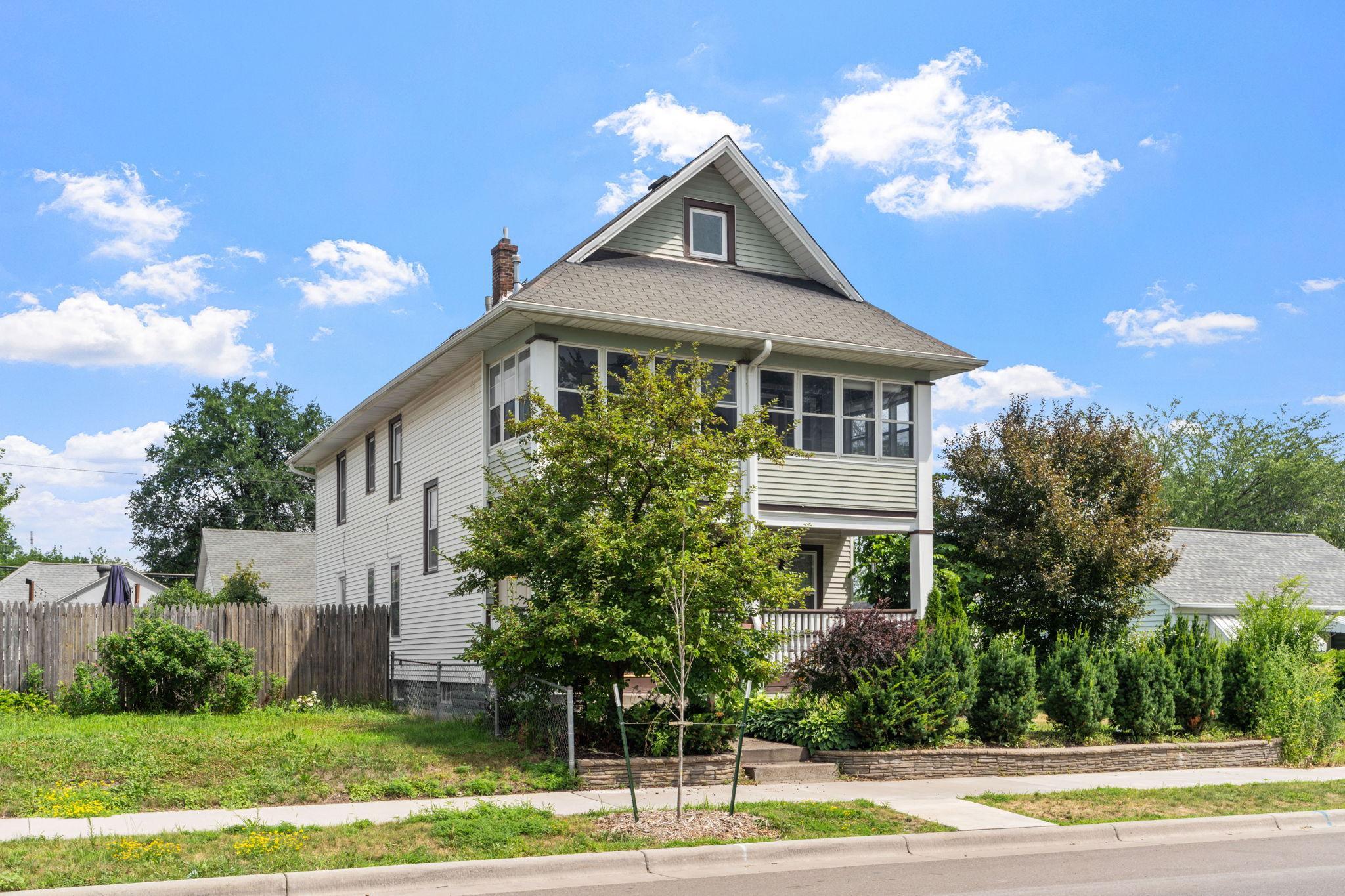 1st image of 1149 Minnehaha Ave E, Saint Paul, MN 55106 | MLS# 7113268