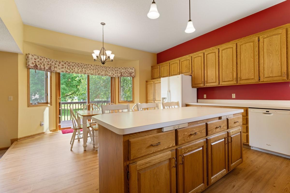 2nd image of 9112 Dunbar Knl N, Brooklyn Park, MN 55443 | MLS# 7113284