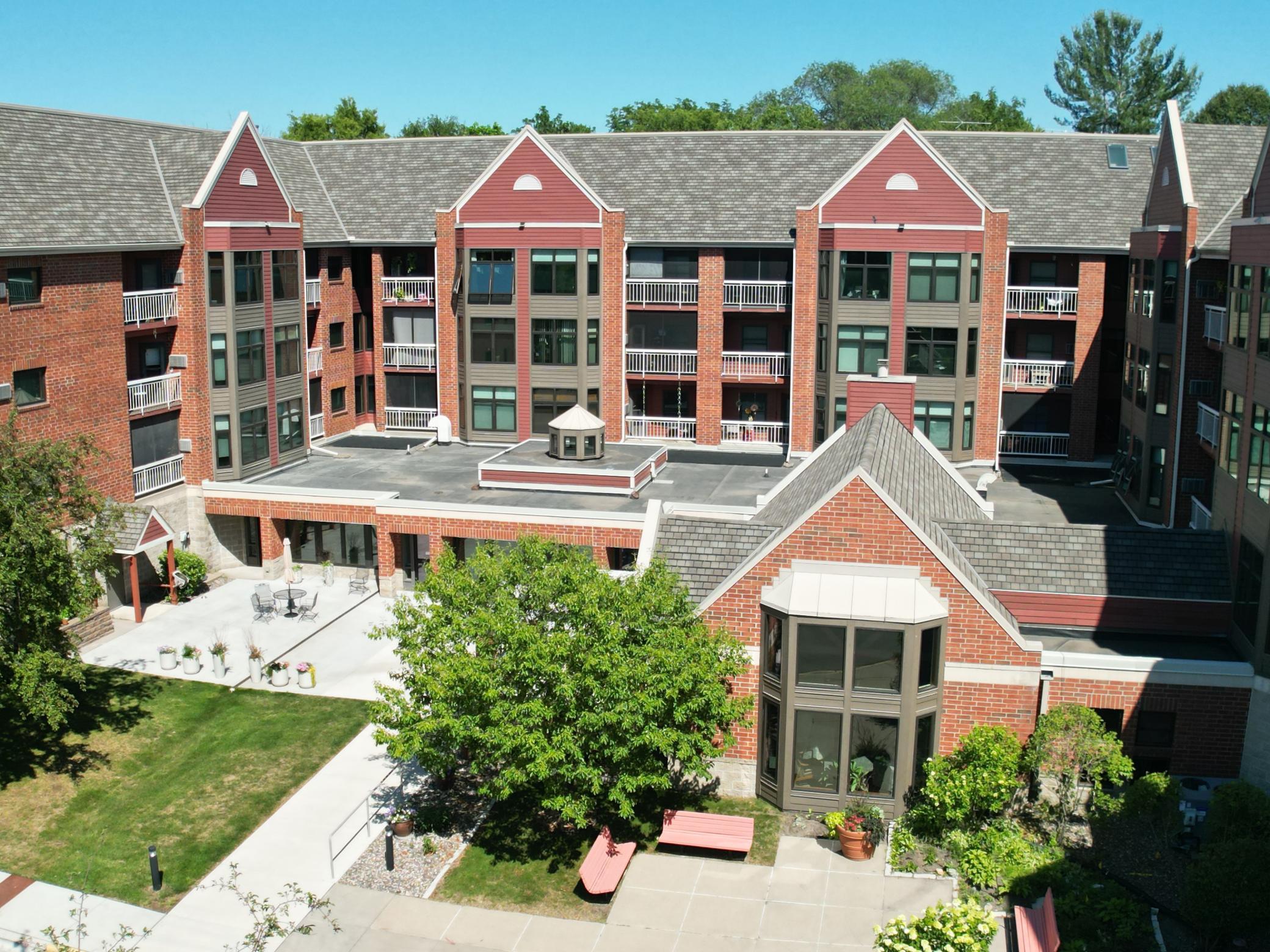3rd image of 500 County Road B W #335, Saint Paul, MN 55113 | MLS# 7113288
