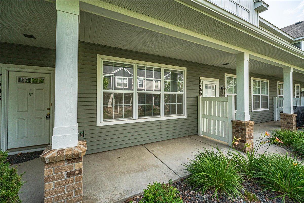 3rd image of 17608 68Th Pl N, Maple Grove, MN 55311 | MLS# 7113371