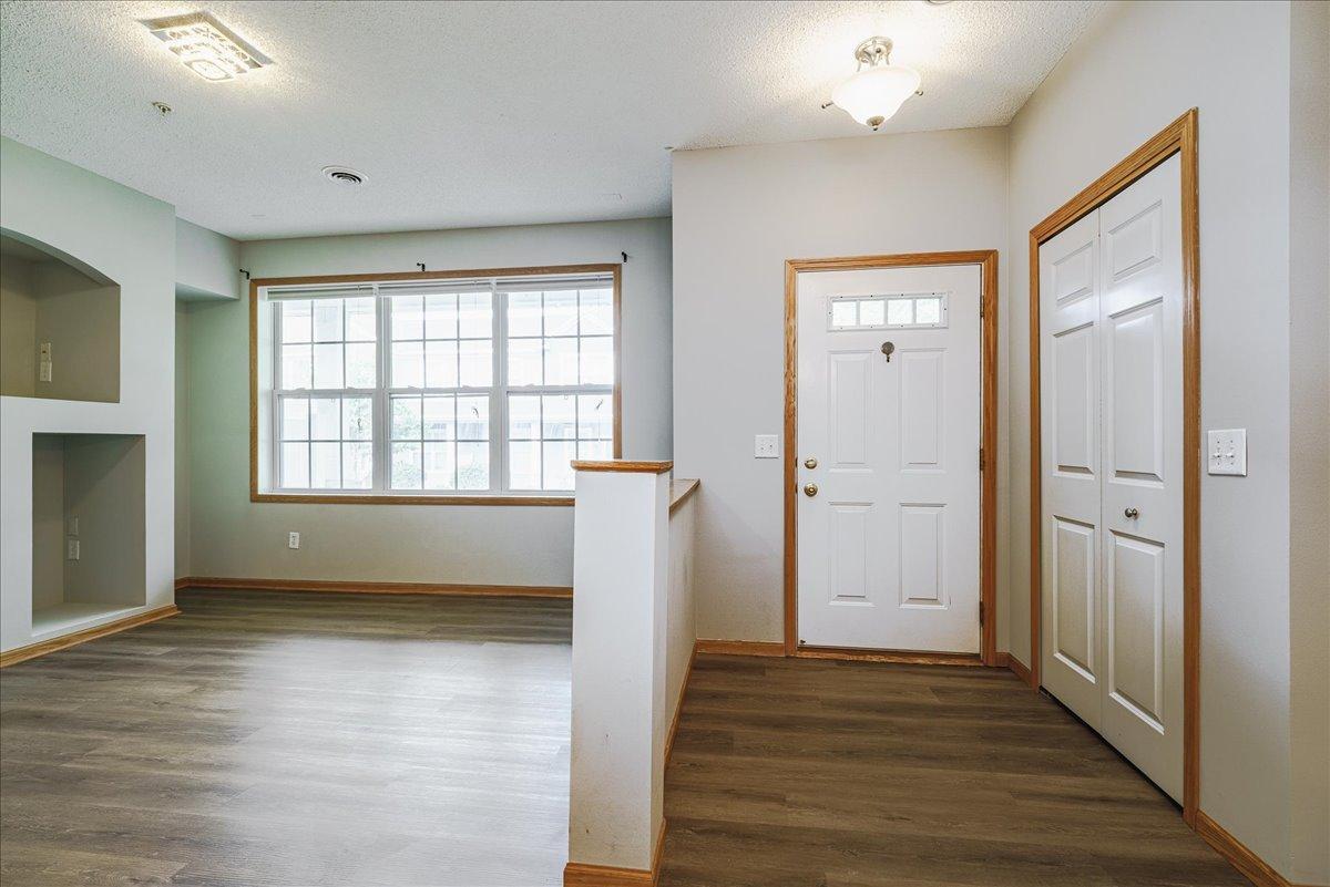 4th image of 17608 68Th Pl N, Maple Grove, MN 55311 | MLS# 7113371
