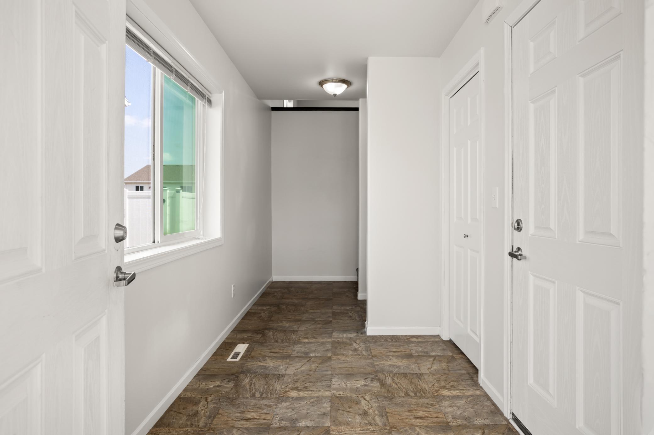 4th image of 1319 13Th St W, West Fargo, ND 58078 | MLS# 7113372