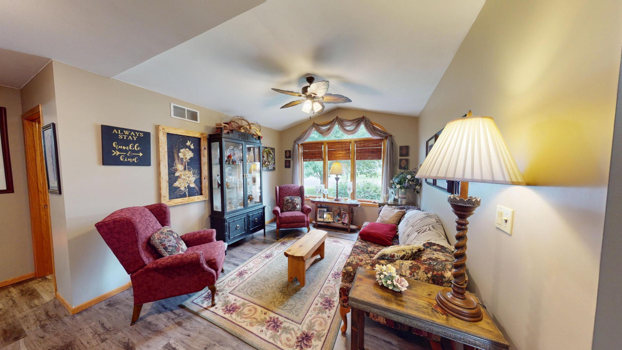 2nd image of 1906 Greenwood Dr, Albert Lea, MN 56007 | MLS# 7113395