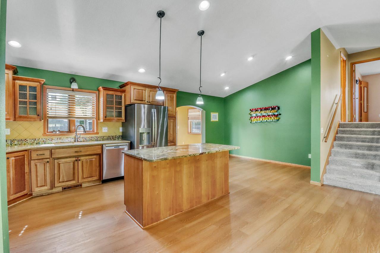 5th image of 3902 6Th St S, Moorhead, MN 56560 | MLS# 7113405