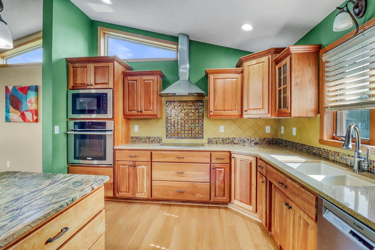 2nd image of 3902 6th St S, Moorhead, MN 56560 | MLS# 7113405