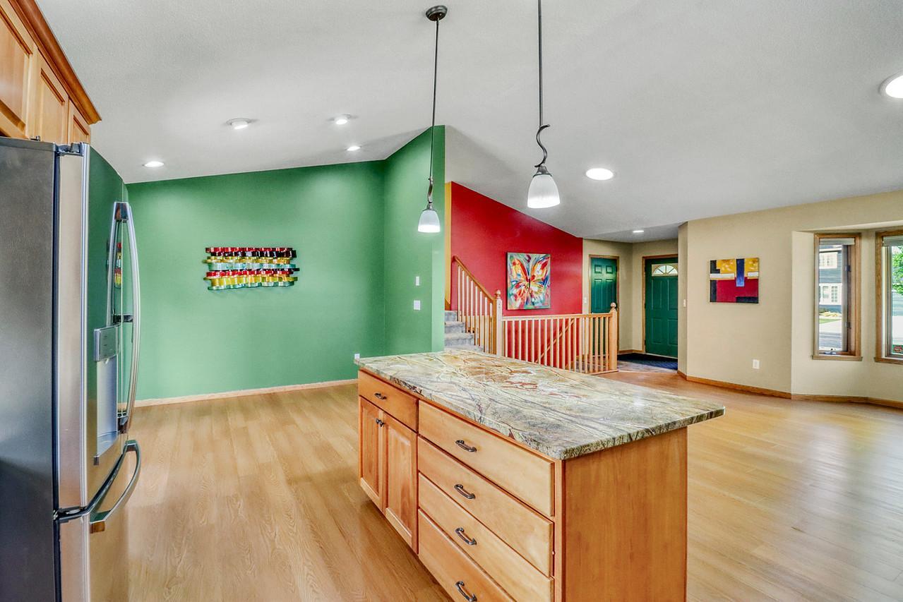 4th image of 3902 6Th St S, Moorhead, MN 56560 | MLS# 7113405