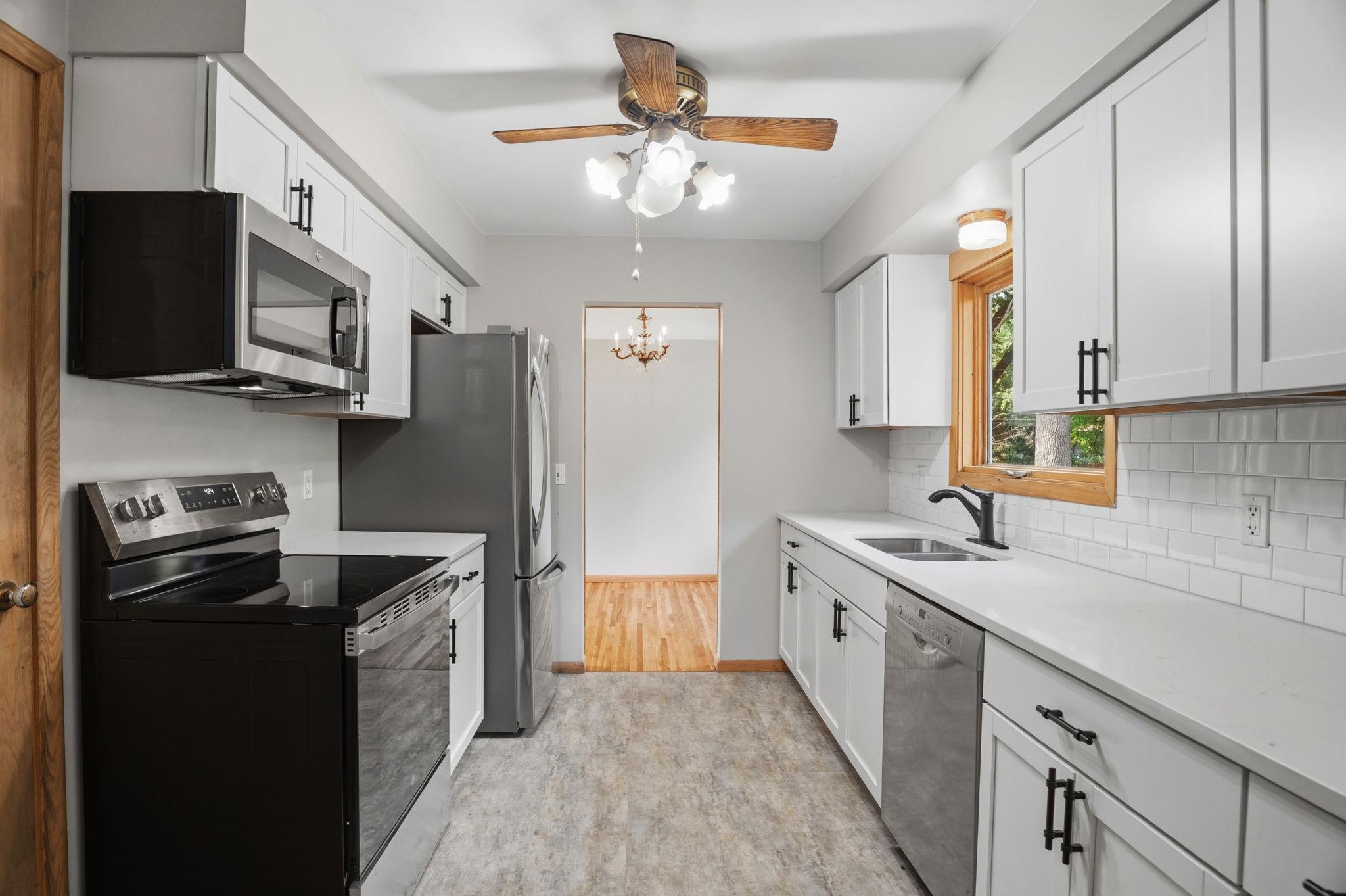 3rd image of 4041 Jersey Ave N, Crystal, MN 55427 | MLS# 7113421