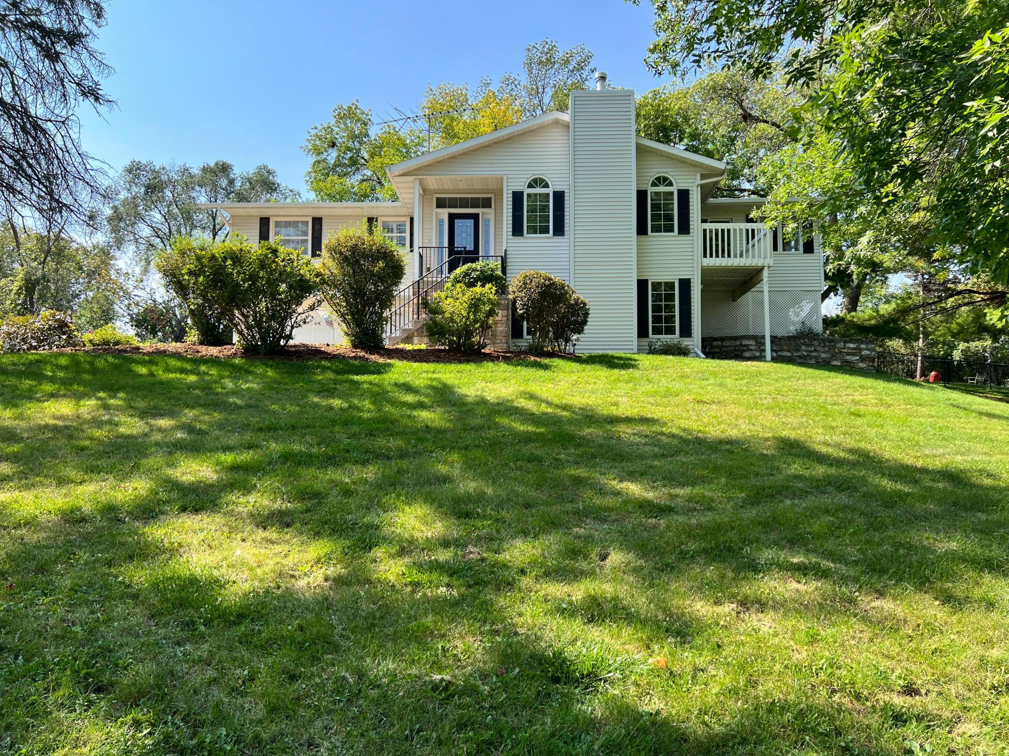 3rd image of 2211 Lenwood Dr Sw, Rochester, MN 55902 | MLS# 7113518