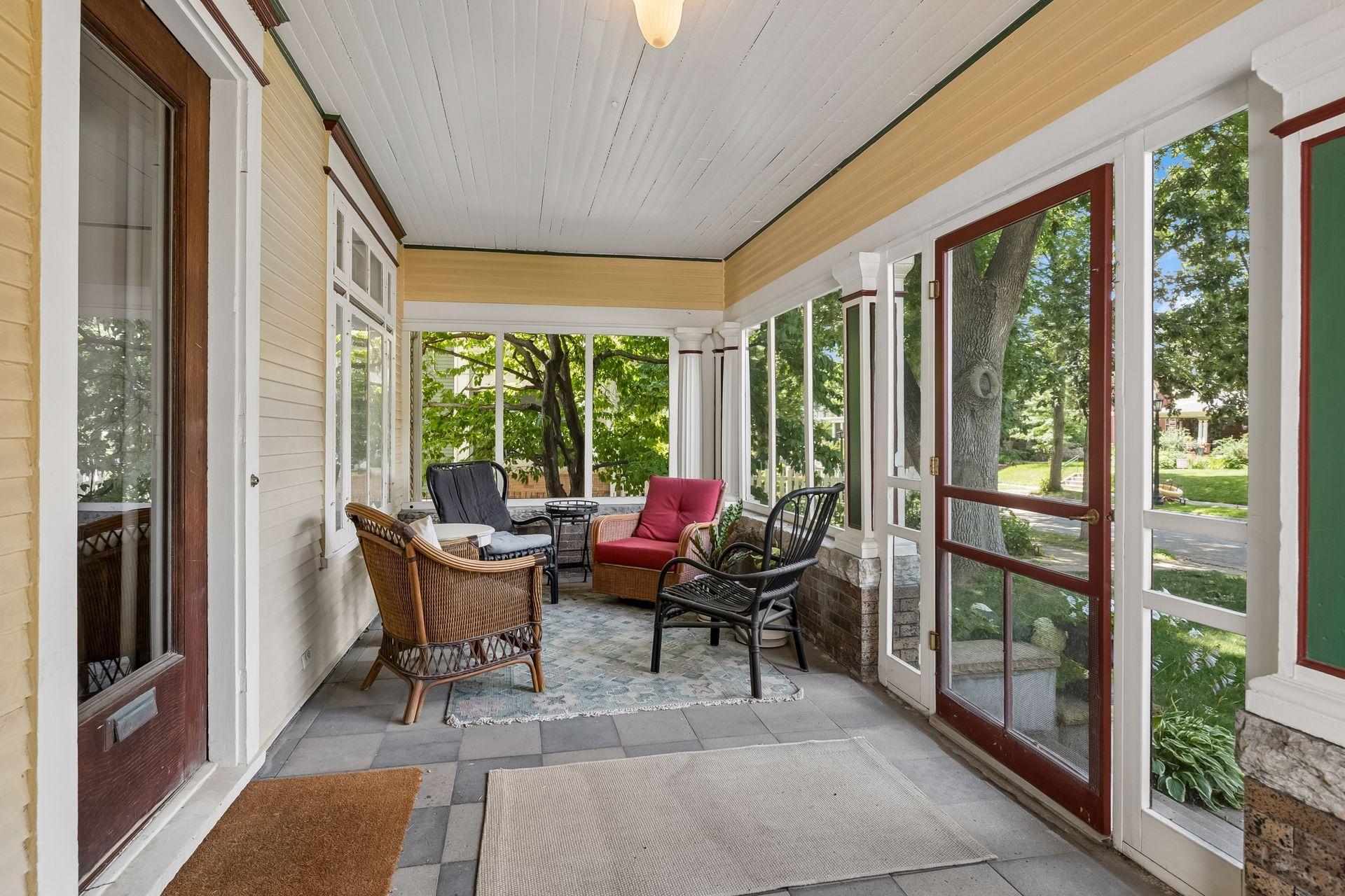 5th image of 2105 Girard Ave S, Minneapolis, MN 55405 | MLS# 7113551