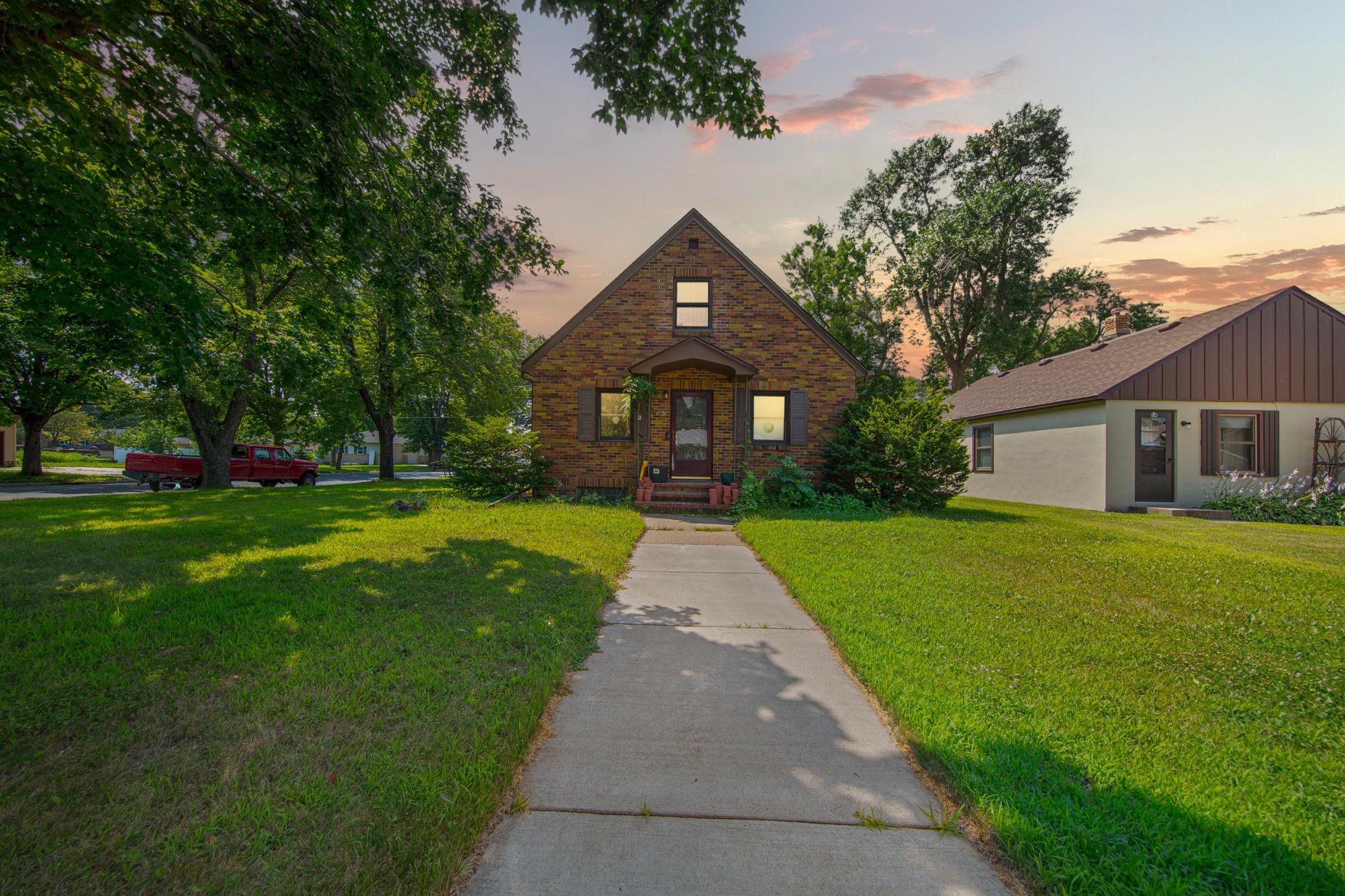 1st image of 116 E Clinton St, Arlington, MN 55307 | MLS# 7113587