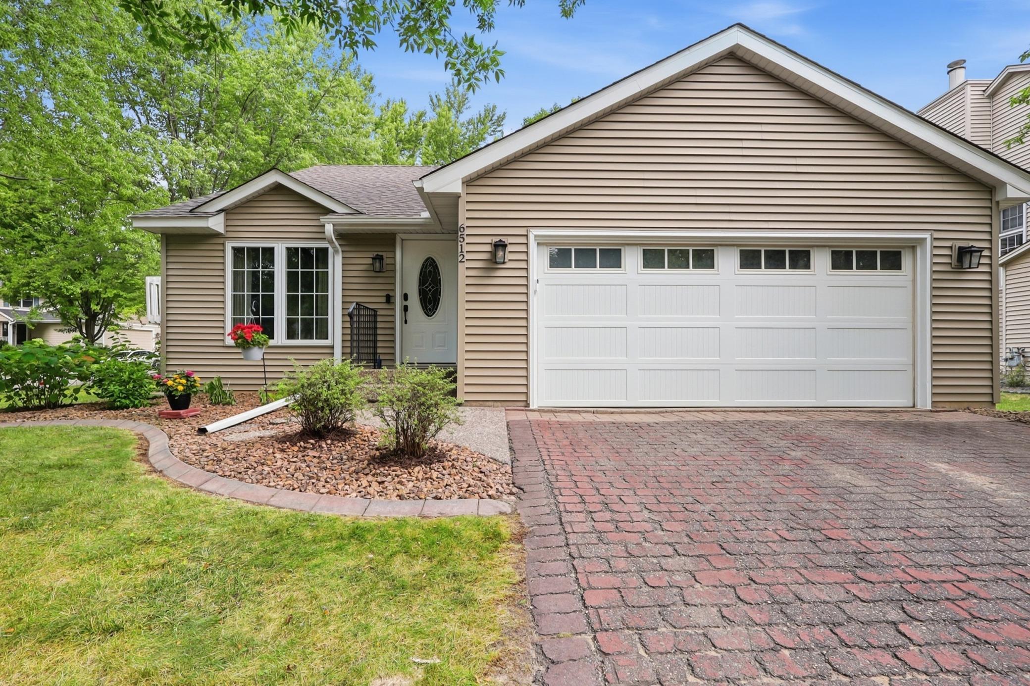 1st image of 6512 Gray Fox Curv, Chanhassen, MN 55317 | MLS# 7113612