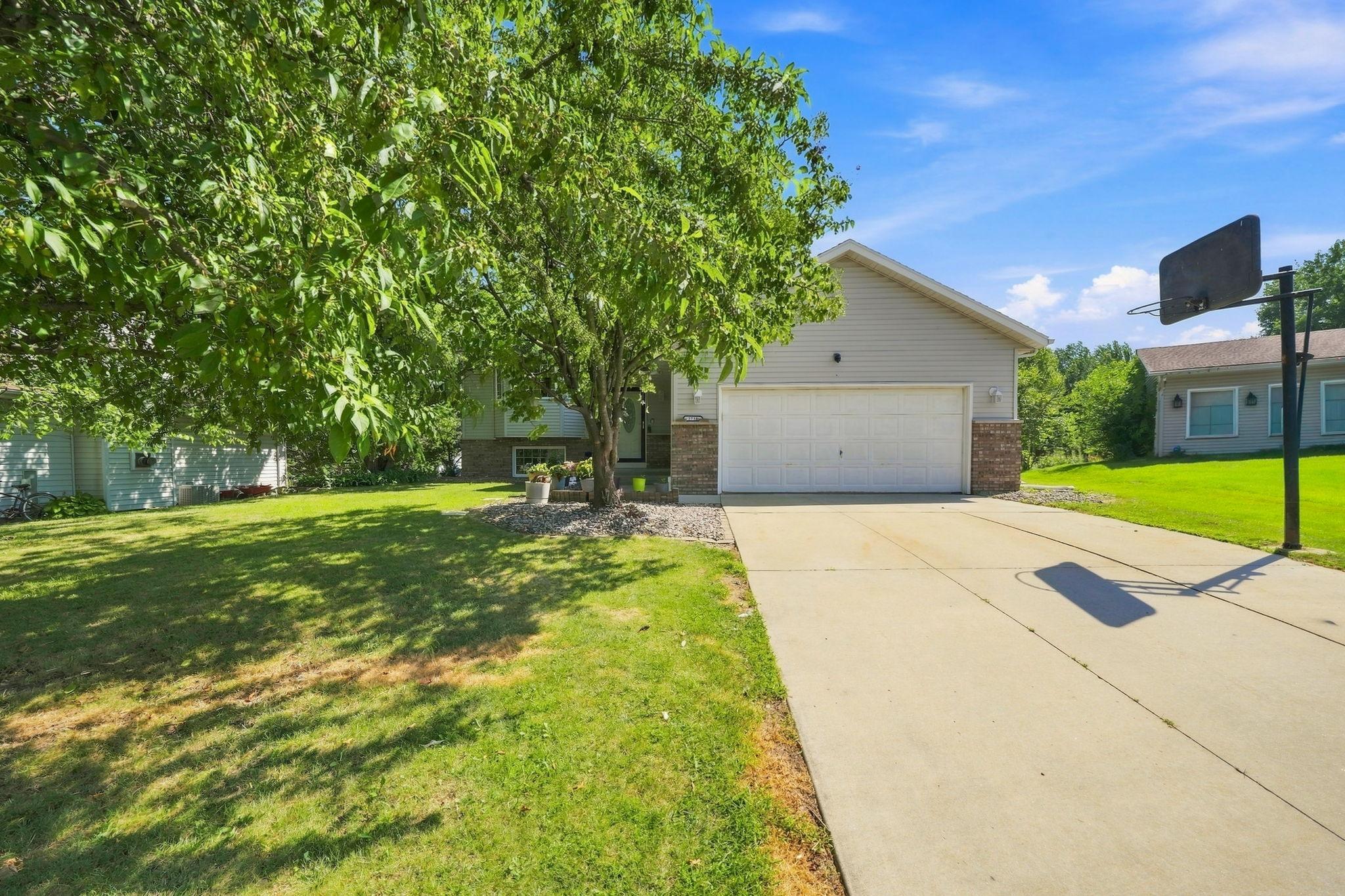 1st image of 2710 60th St Nw, Rochester, MN 55901 | MLS# 7113614