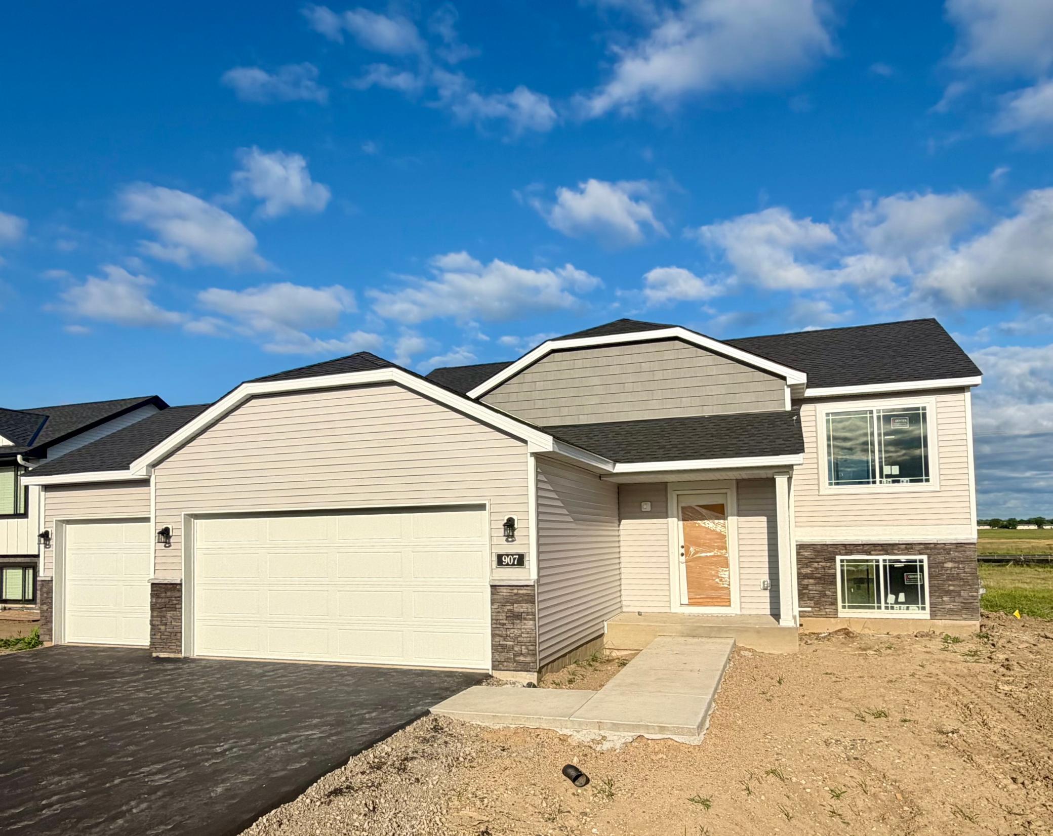 1st image of 907 Misty Meadow Blvd, Buffalo, MN 55313 | MLS# 7113653