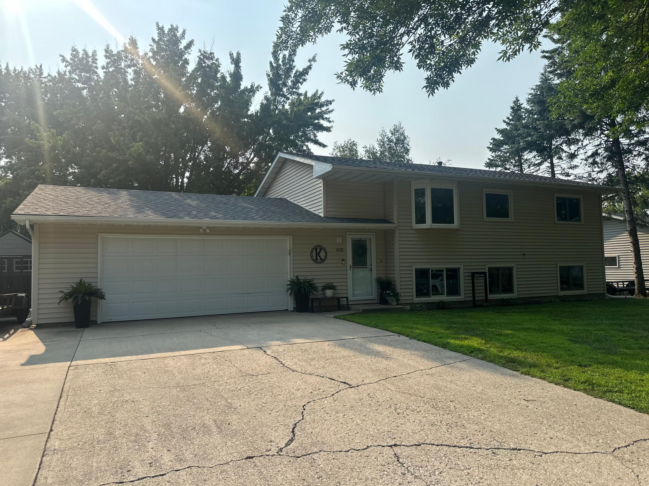 3rd image of 1835 Bayview Dr, Albert Lea, MN 56007 | MLS# 7113704