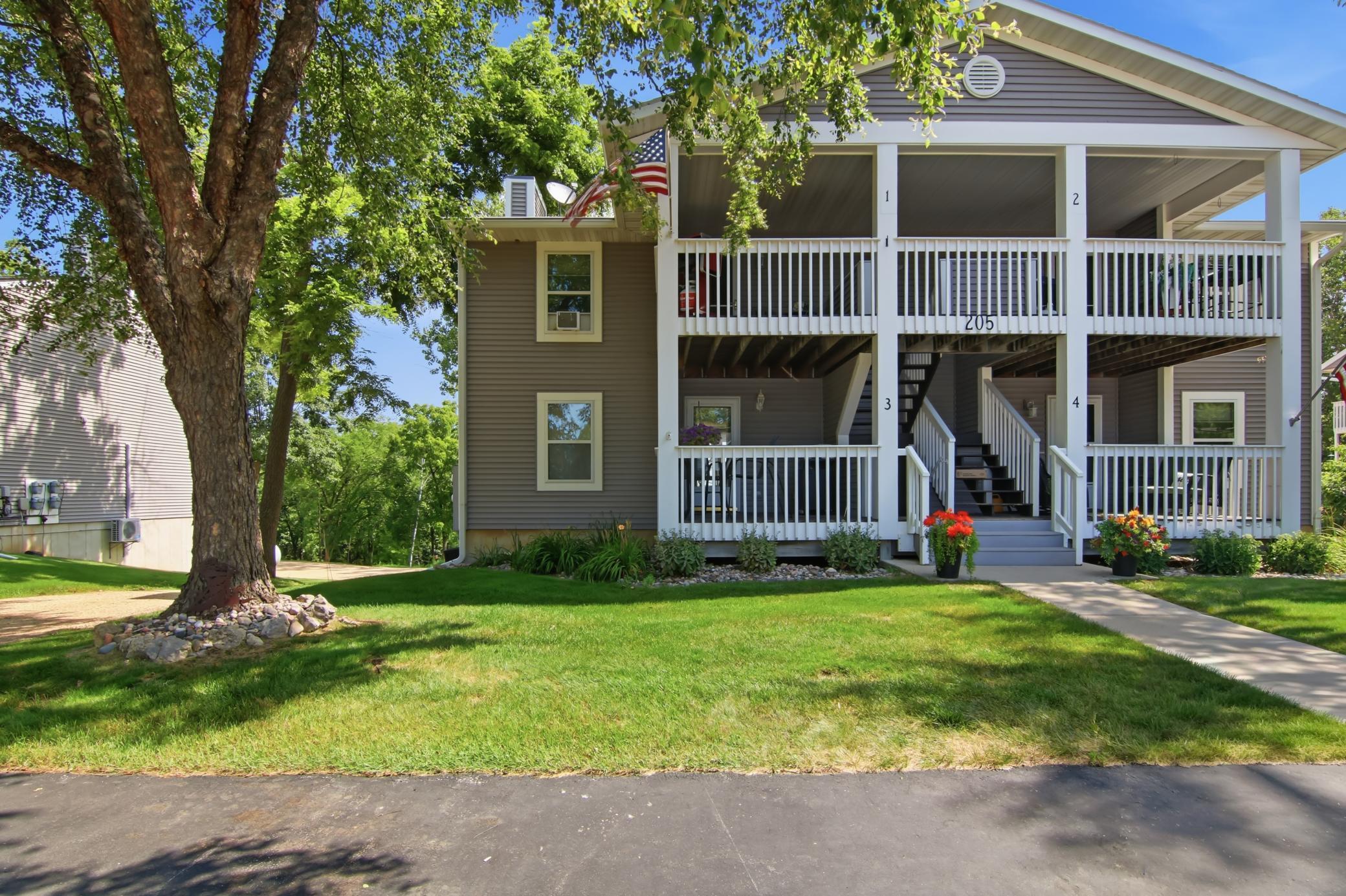 Homes for sale in Wabasha, MN | 205 Alpine Rdg #5, Wabasha, MN 55981 | MLS# 7113713