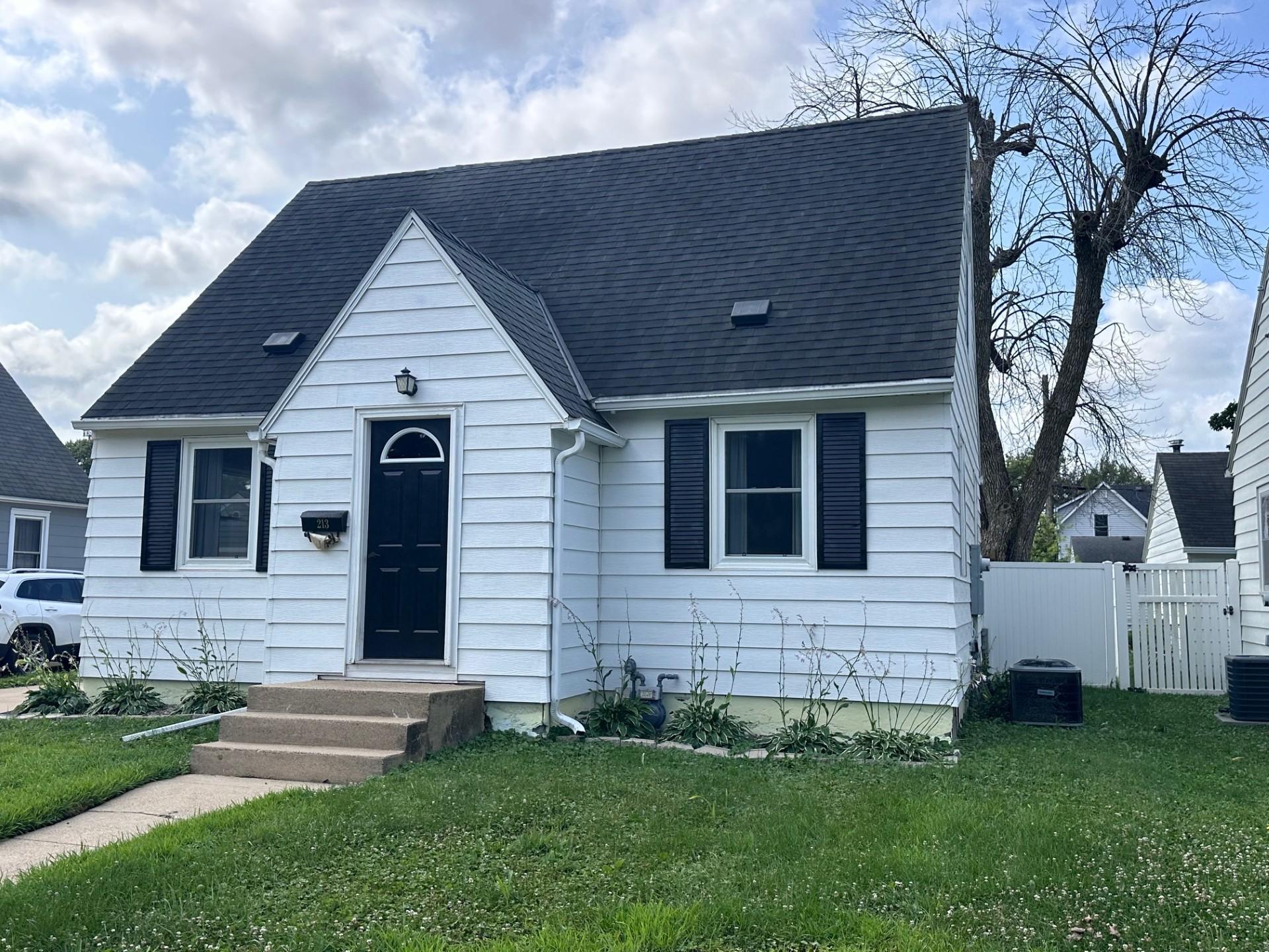 1st image of 213 11th Ave Sw, Austin, MN 55912 | MLS# 7113741