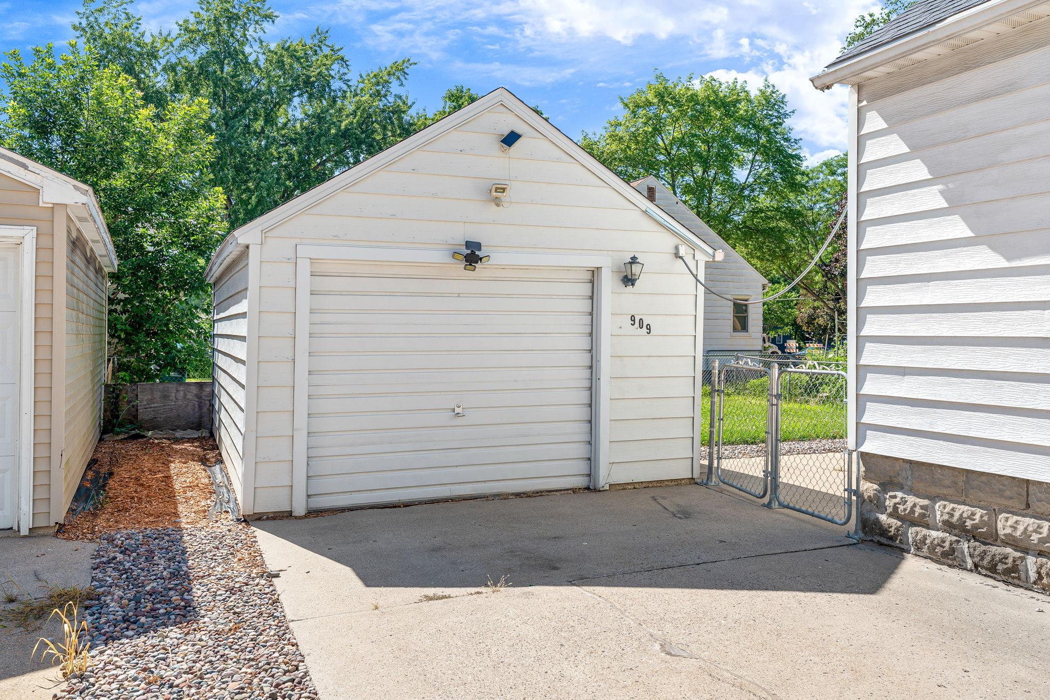 4th image of 909 11Th St Nw, Austin, MN 55912 | MLS# 7113788