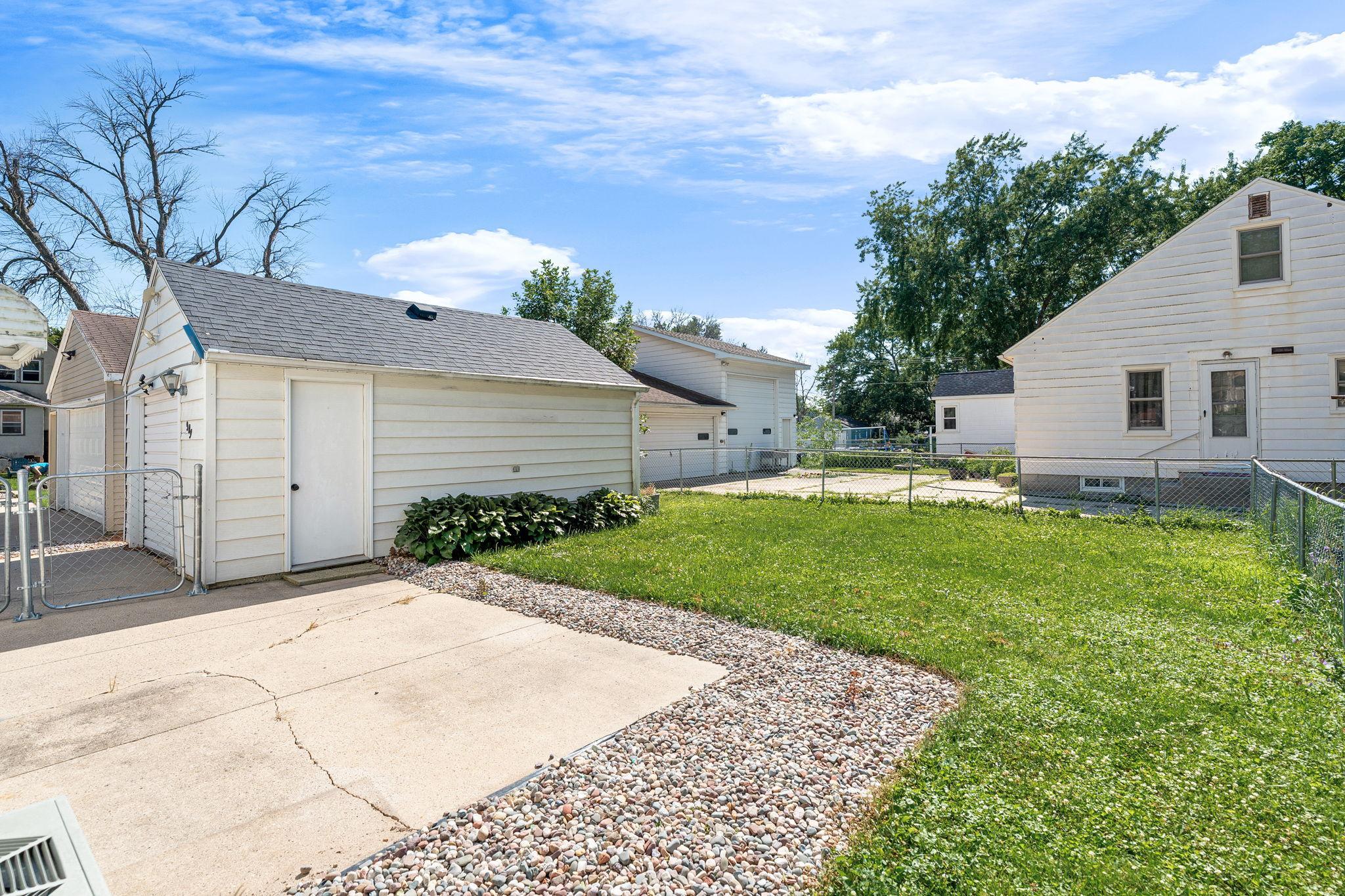 3rd image of 909 11Th St Nw, Austin, MN 55912 | MLS# 7113788