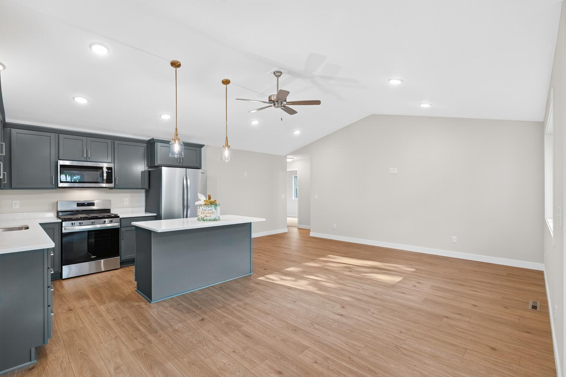5th image of 5832 Perry Ave N, Crystal, MN 55429 | MLS# 7113790