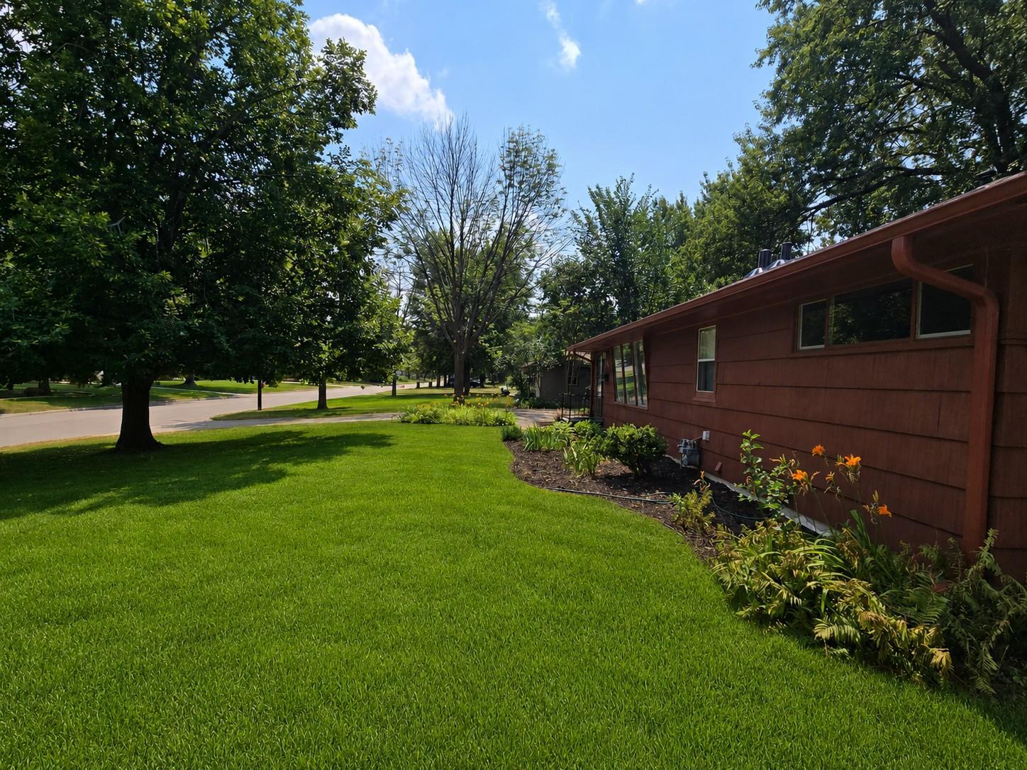 3rd image of 6941 Idaho Ave N, Brooklyn Park, MN 55428 | MLS# 7113804