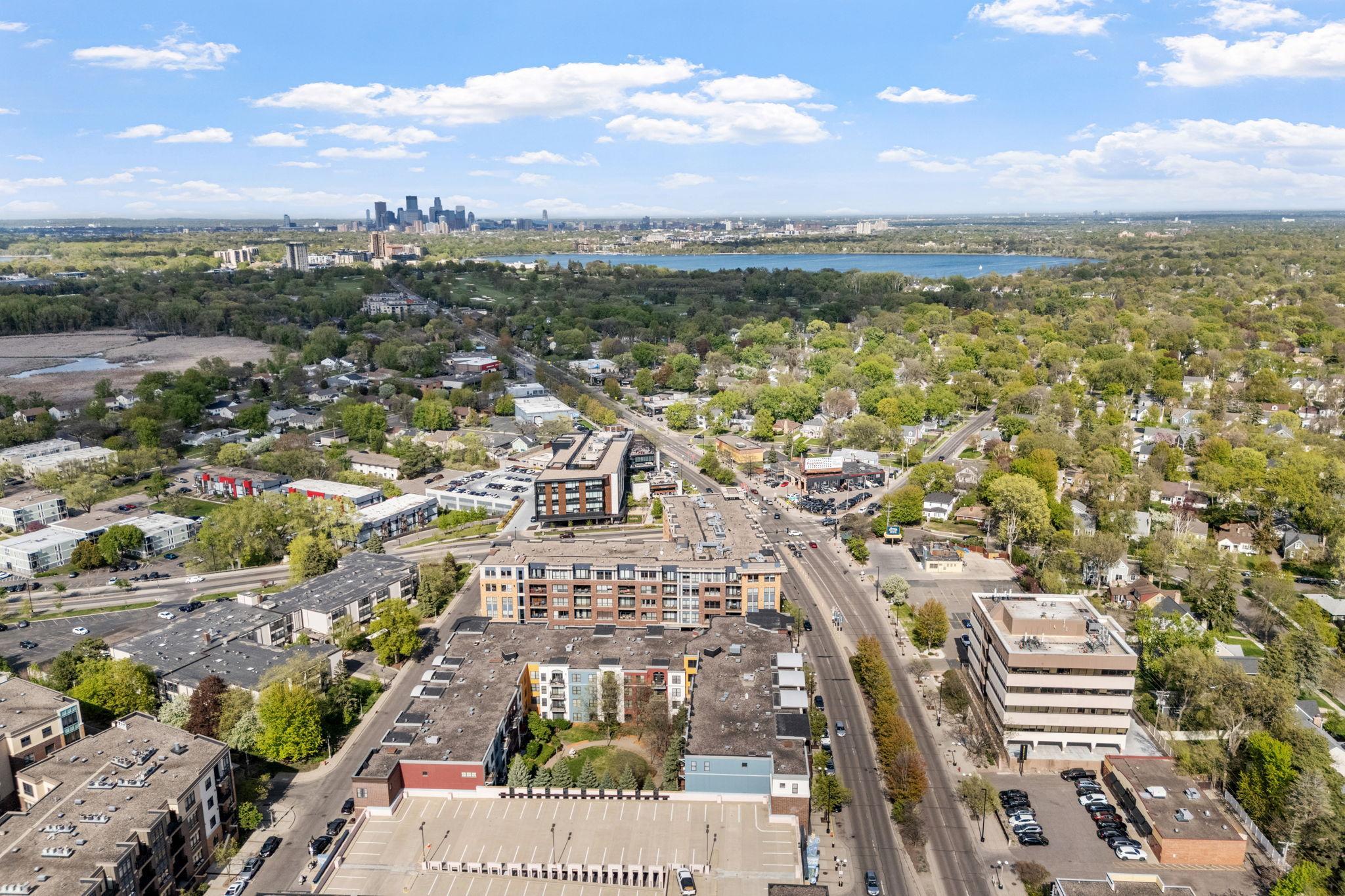 2nd image of 4525 Park Commons Dr #521, Minneapolis, MN 55416 | MLS# 7113823