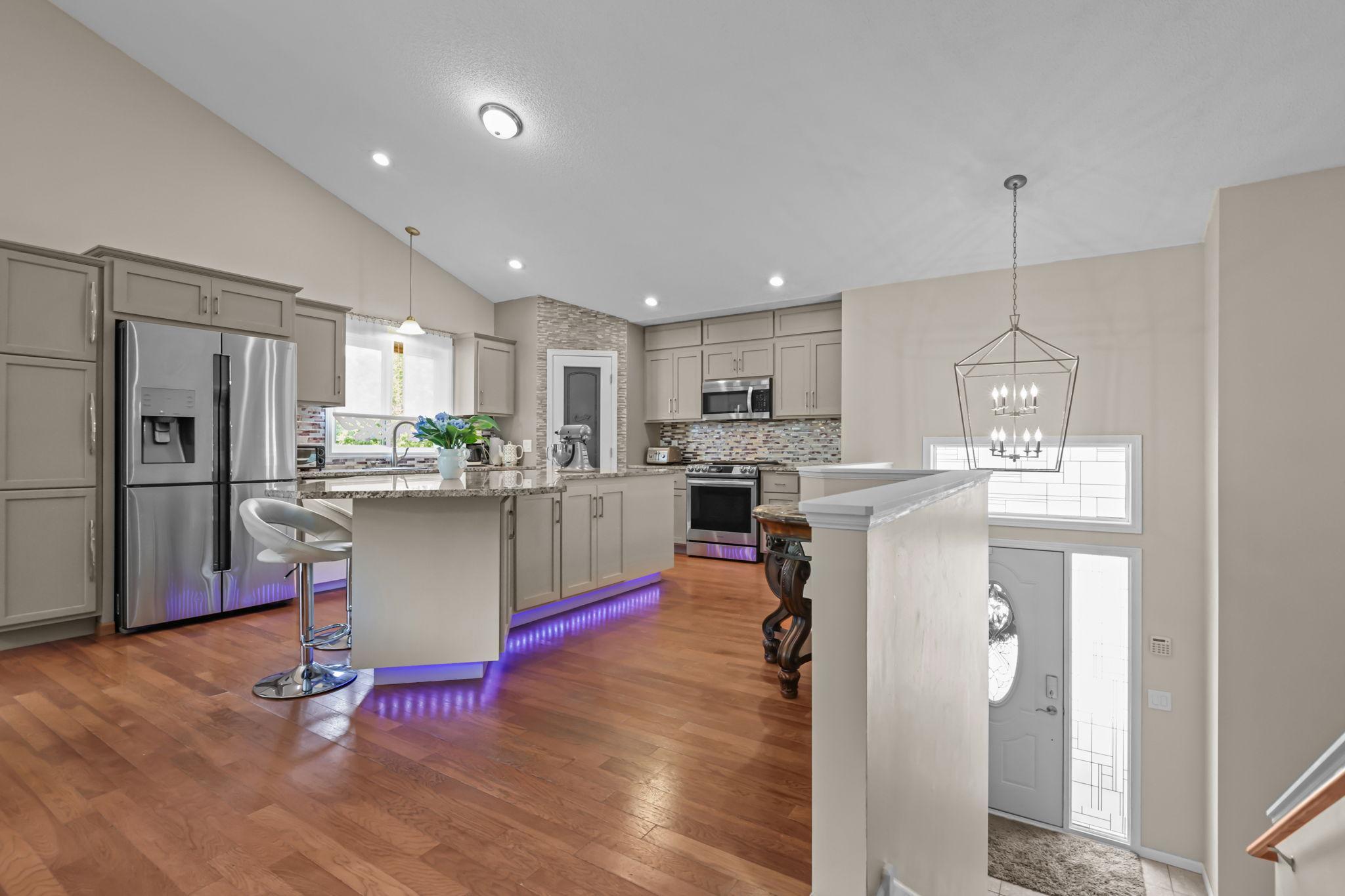 2nd image of 8038 Griffith Ave Nw, Maple Lake, MN 55358 | MLS# 7113852
