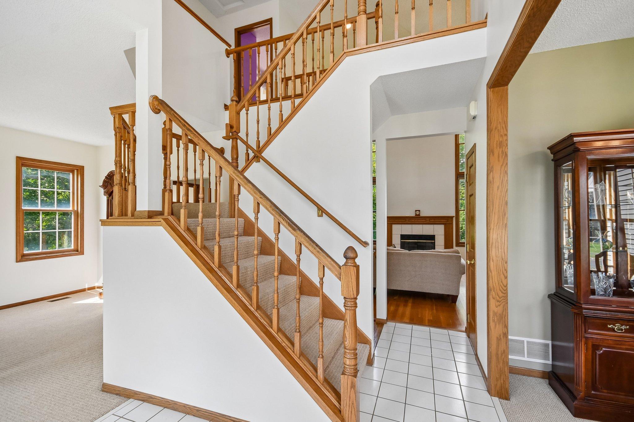 5th image of 503 Abbey Wy, Mendota Heights, MN 55120 | MLS# 7113868
