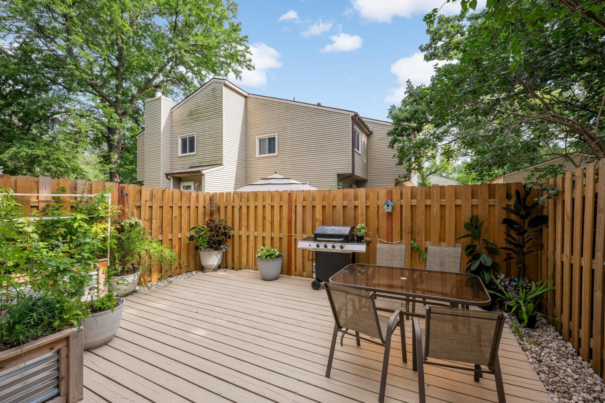3rd image of 1539 Greenwood Ct N, Saint Paul, MN 55122 | MLS# 7113882
