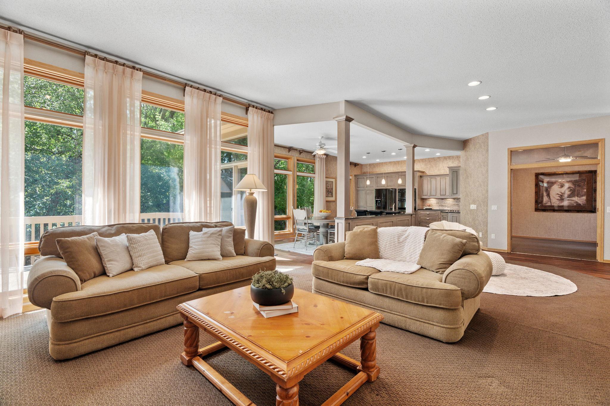 5th image of 8975 Hunters Wy, Saint Paul, MN 55124 | MLS# 7113905