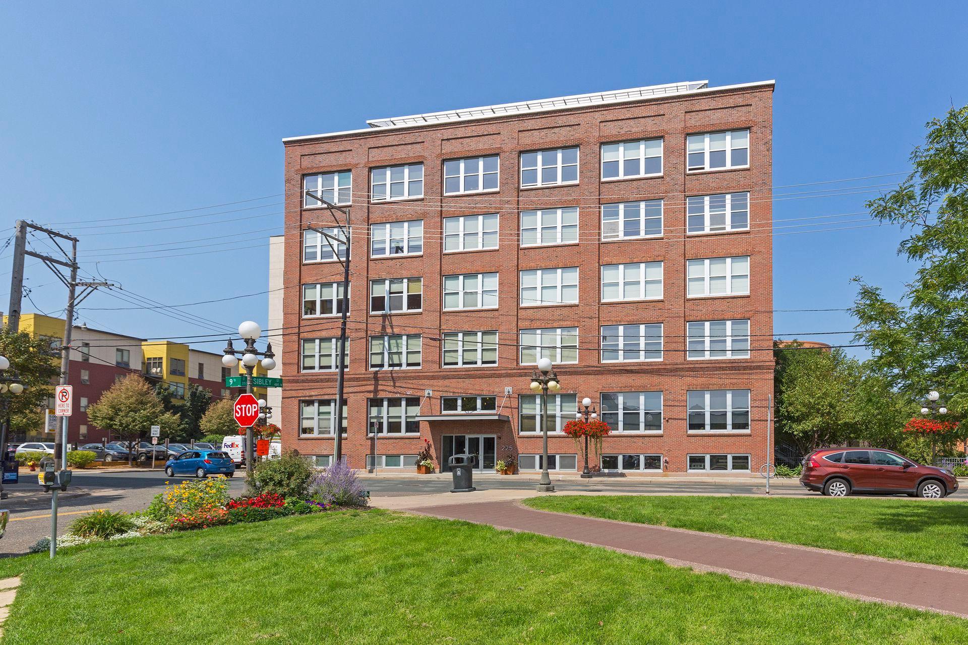 2nd image of 225 9th St E #304, Saint Paul, MN 55101 | MLS# 7113952
