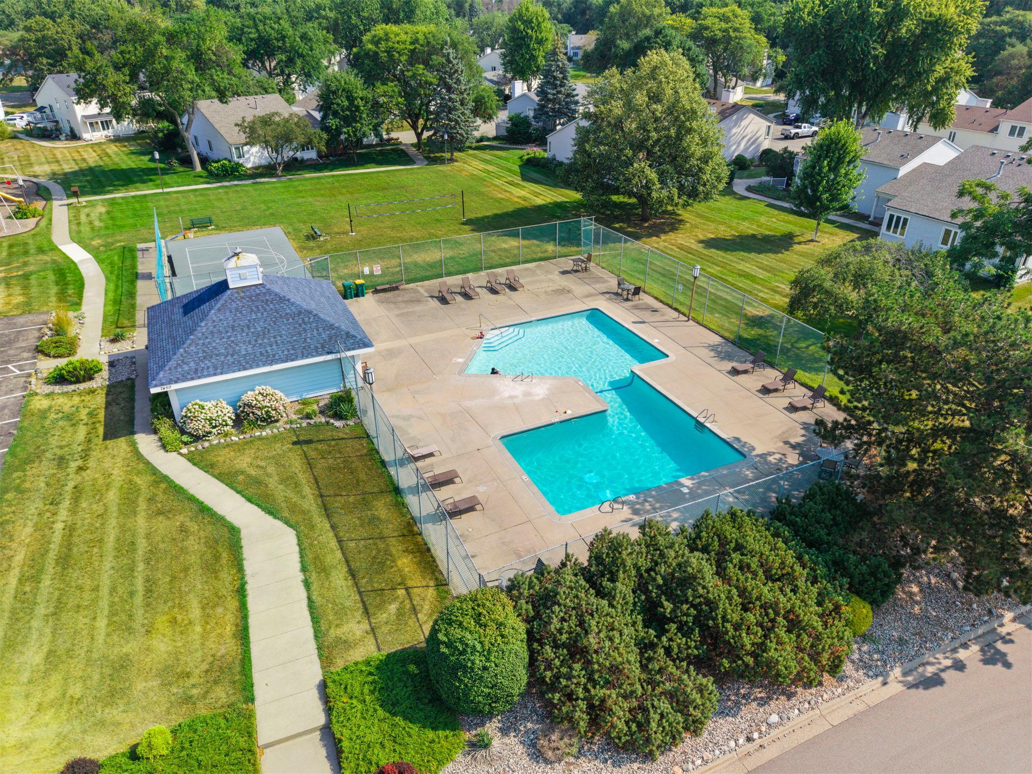 3rd image of 7232 Woodstock Curv, Minneapolis, MN 55438 | MLS# 7114003