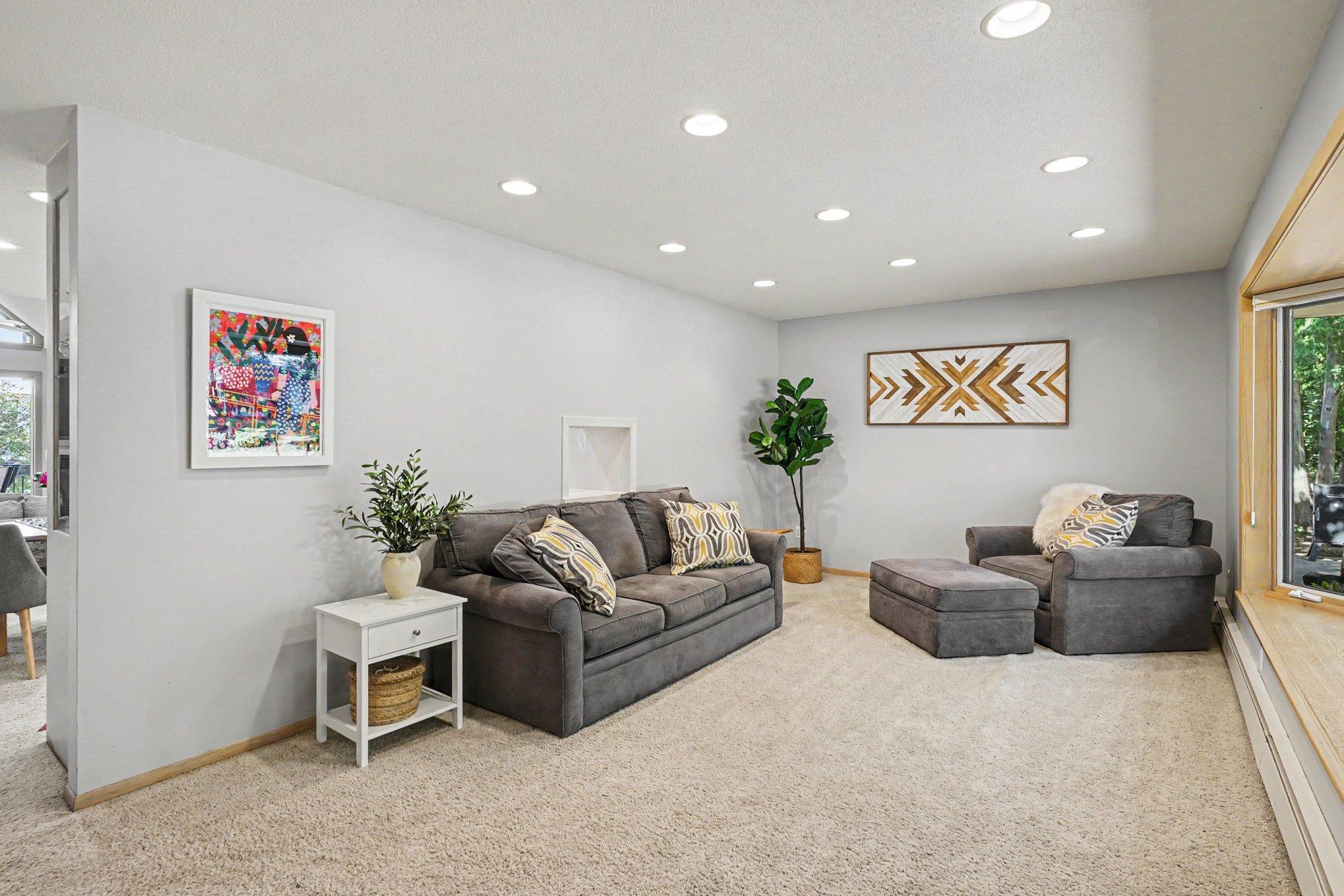 3rd image of 277 Highland Dr, Chaska, MN 55318 | MLS# 7114043