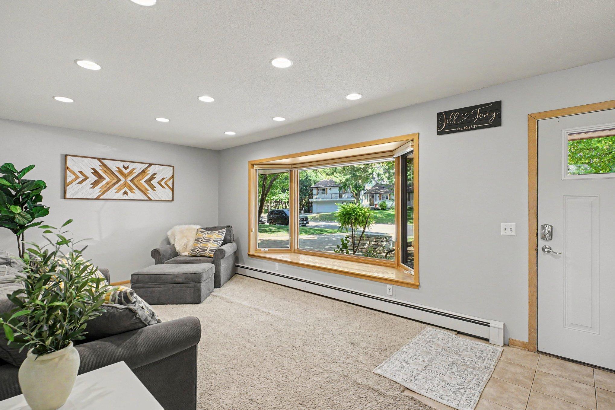 4th image of 277 Highland Dr, Chaska, MN 55318 | MLS# 7114043