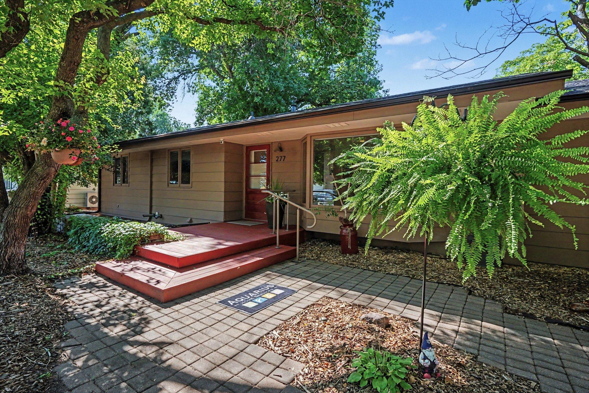 2nd image of 277 Highland Dr, Chaska, MN 55318 | MLS# 7114043