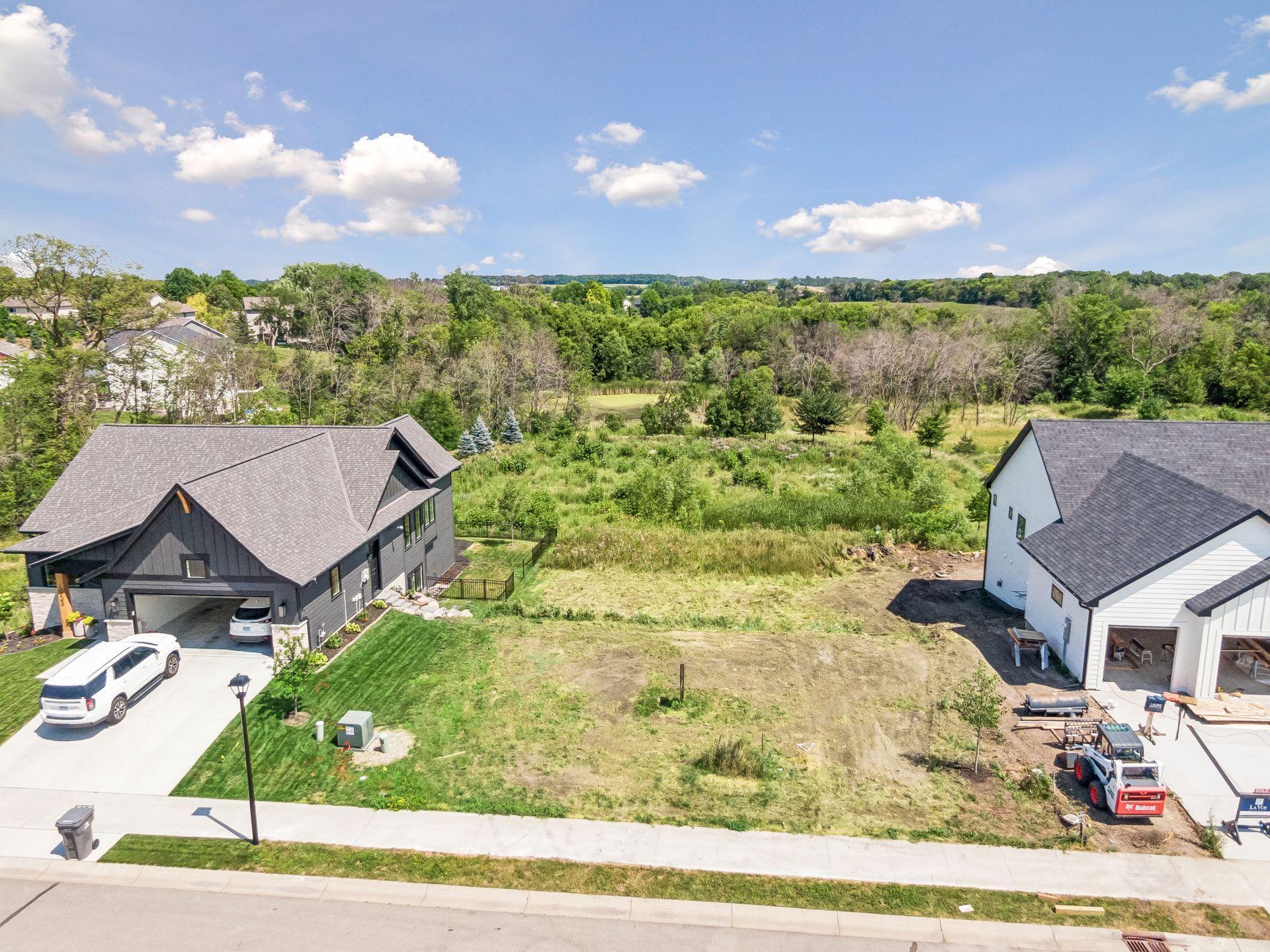 3rd image of 1951 Campfire Dr E, Waconia, MN 55387 | MLS# 7114112