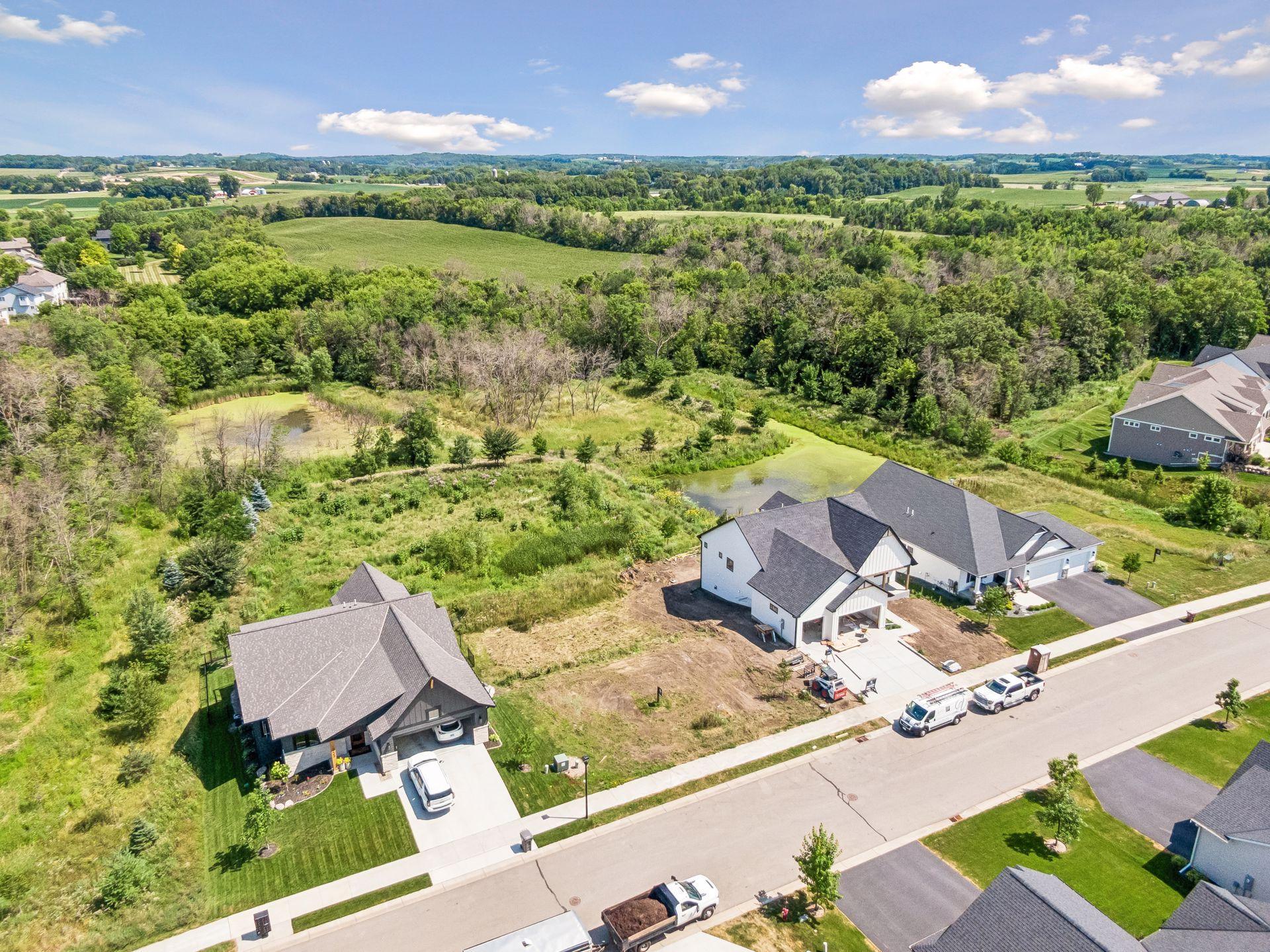 2nd image of 1951 Campfire Dr E, Waconia, MN 55387 | MLS# 7114112