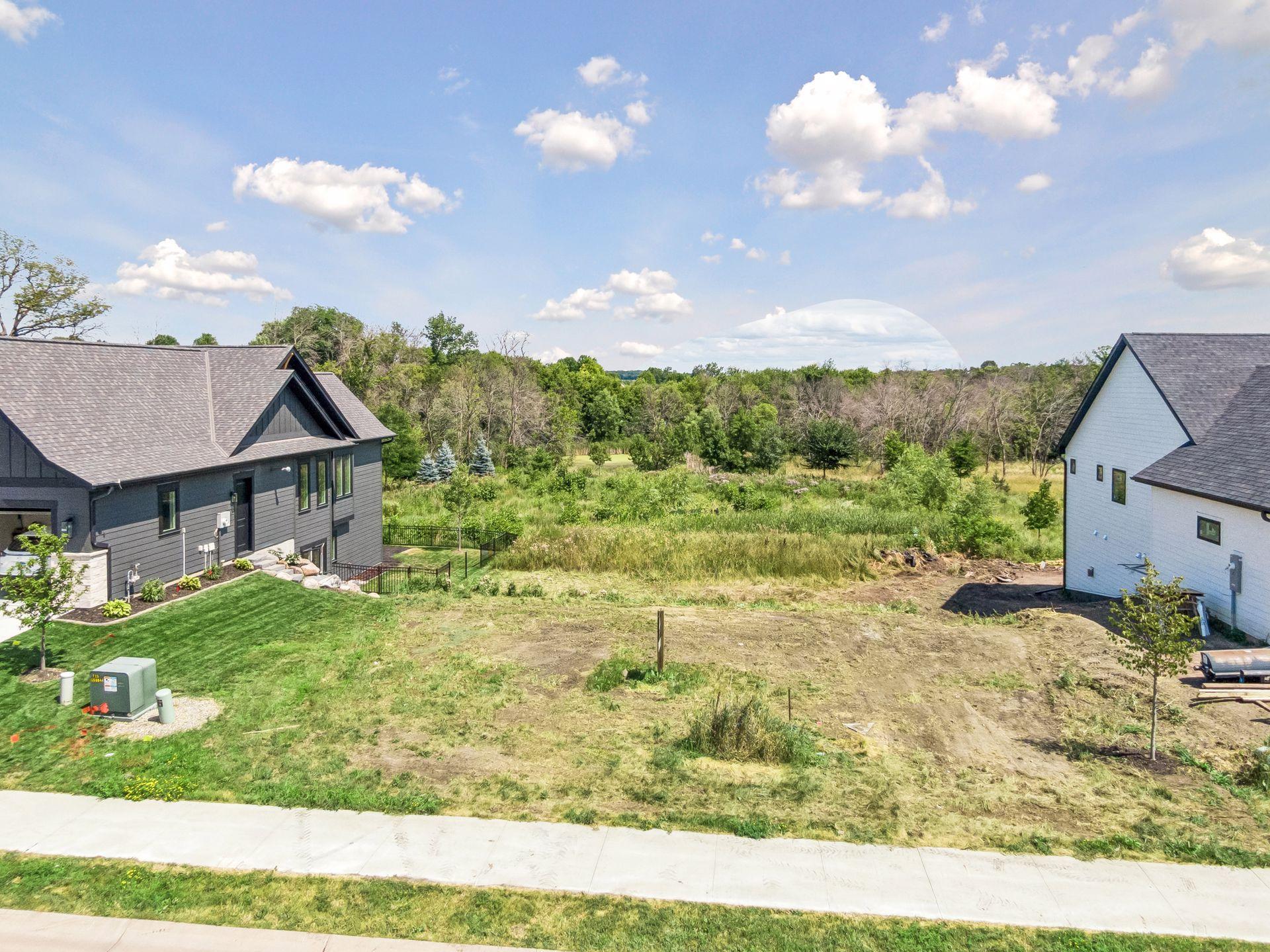 1st image of 1951 Campfire Dr E, Waconia, MN 55387 | MLS# 7114112