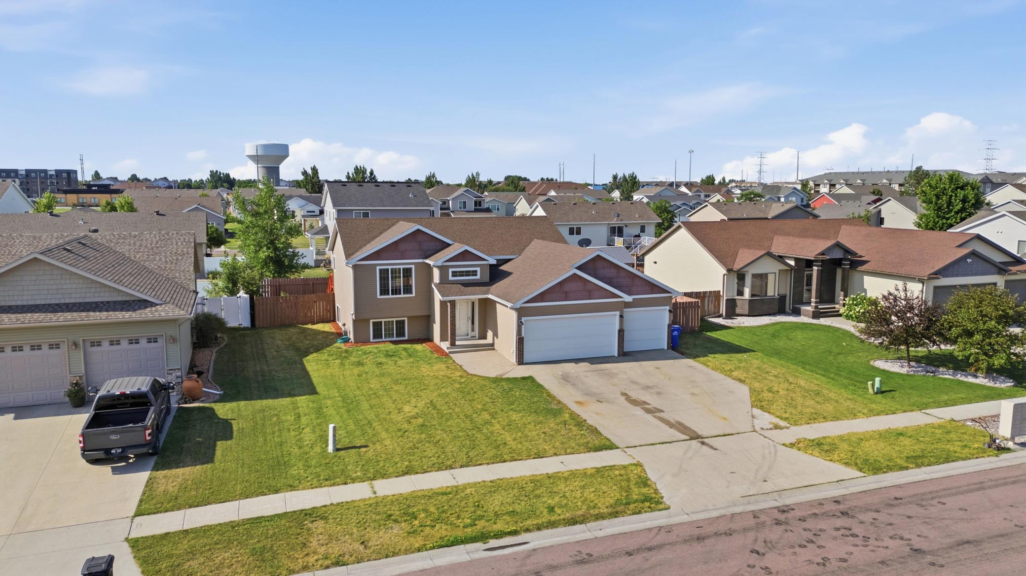 1st image of 4260 Russet Ave S, Fargo, ND 58104 | MLS# 7114137
