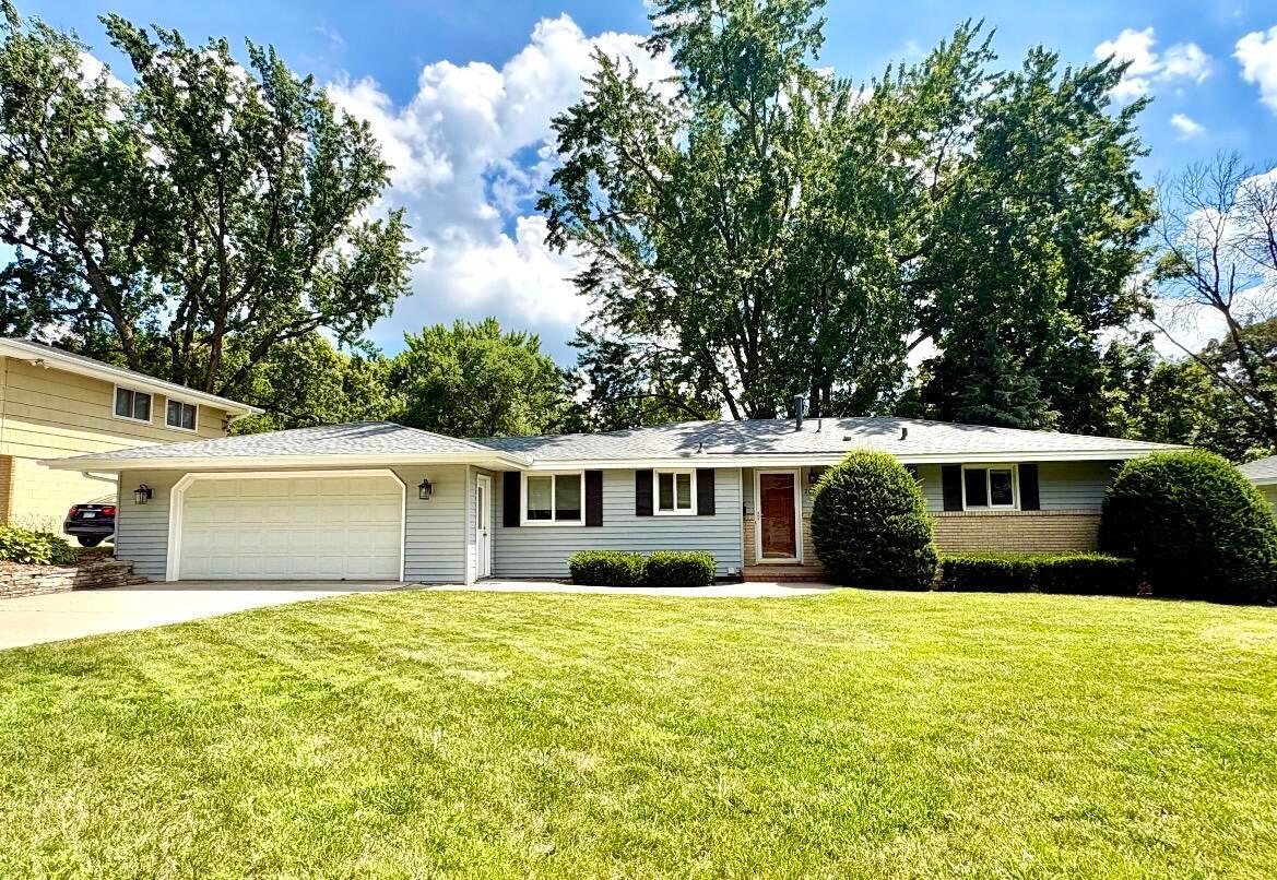 Homes for sale in Bloomington, MN | 2009 W 83rd St, Bloomington, MN 55431 | MLS# 7114181